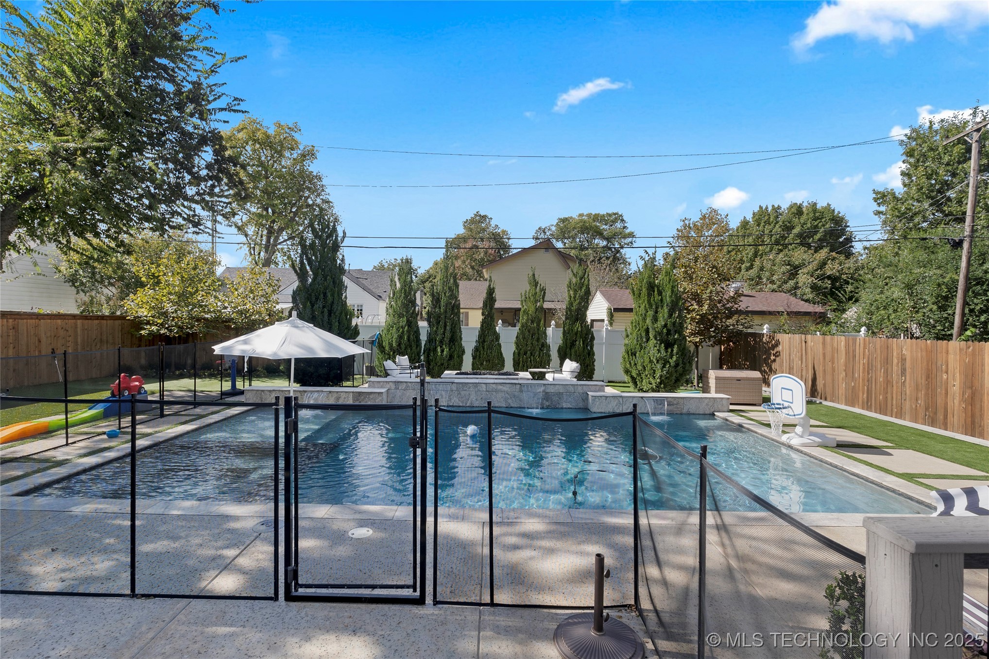 3042 S Cincinnati Avenue