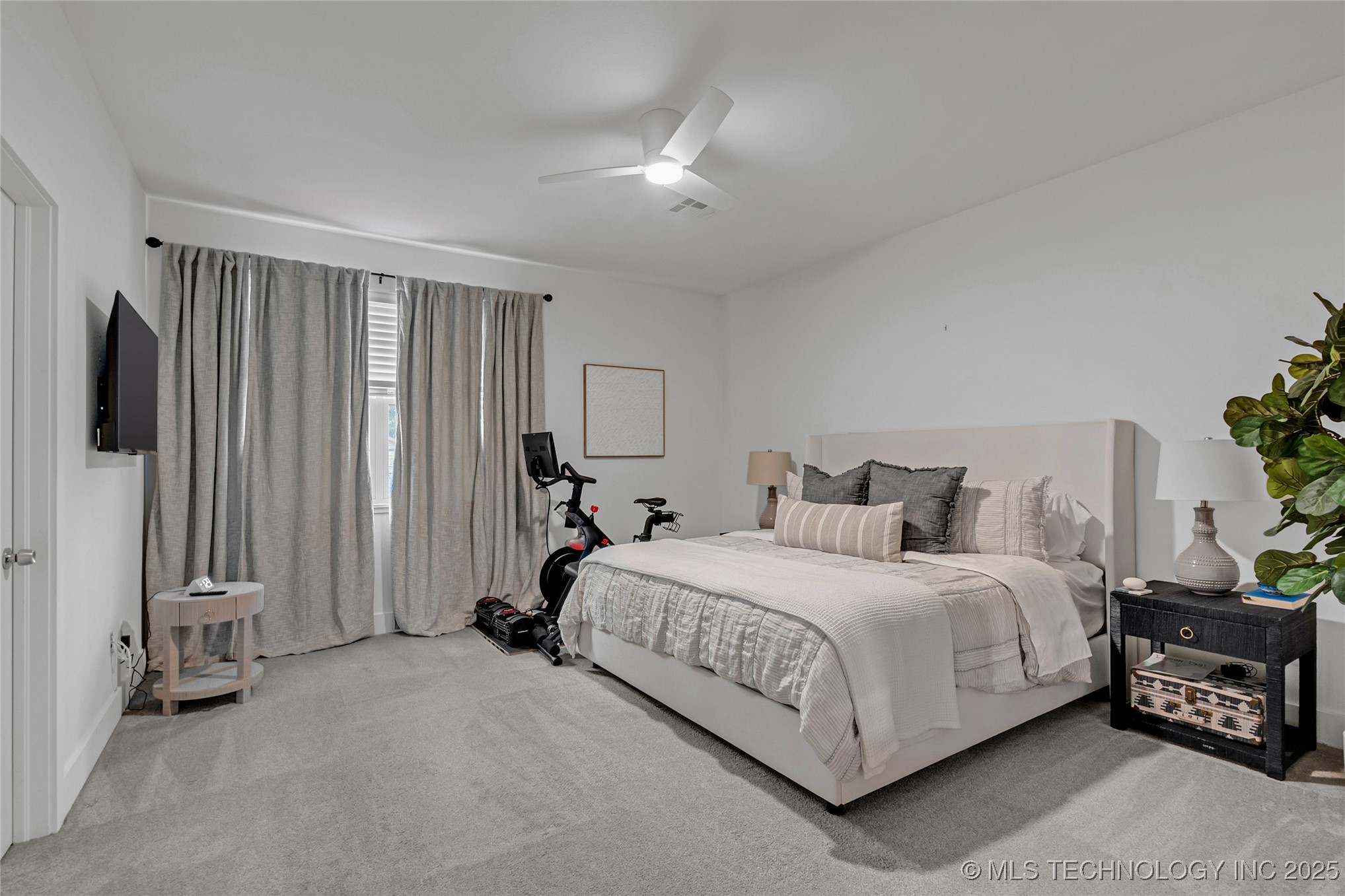 3042 S Cincinnati Avenue