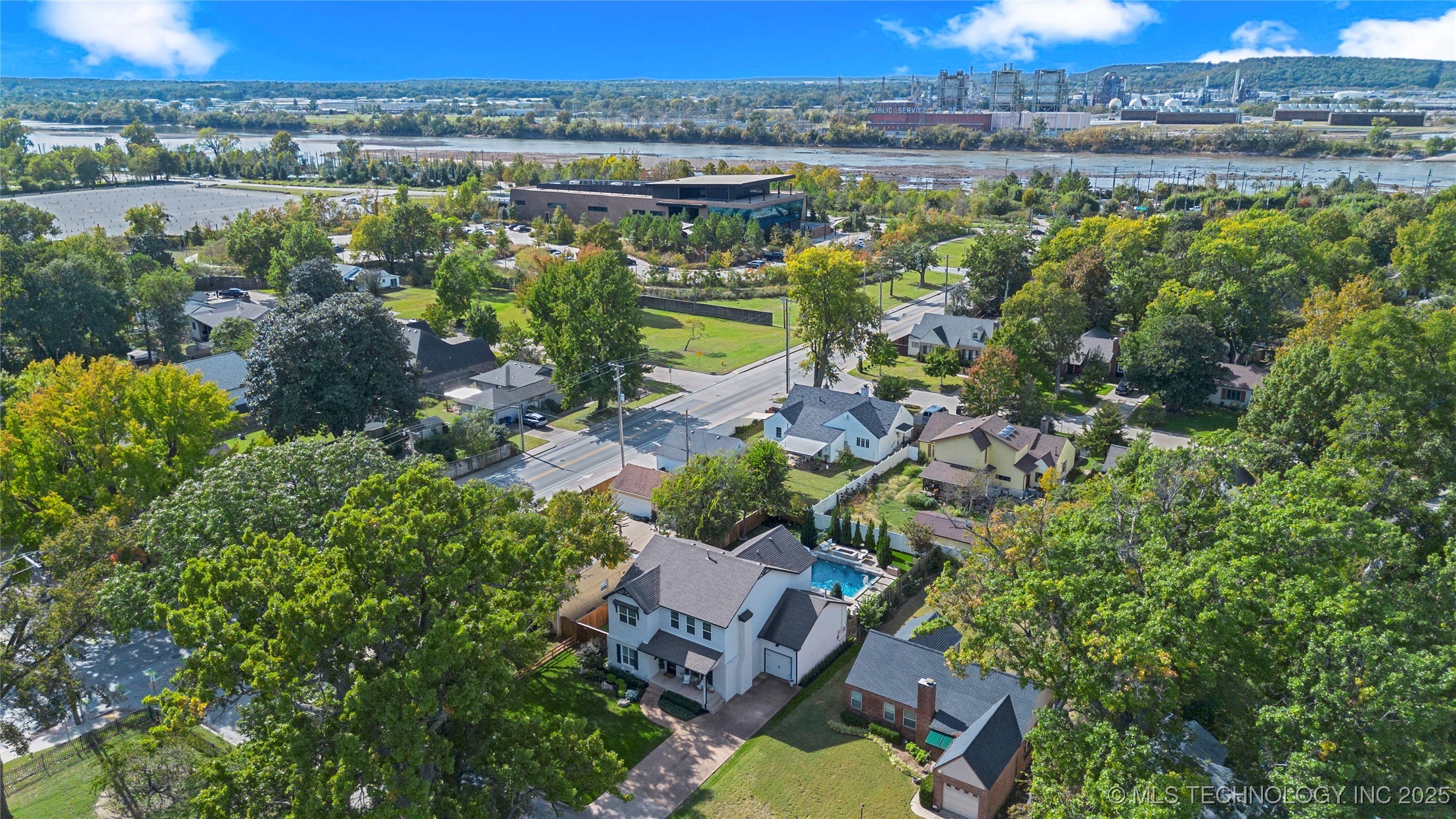 3042 S Cincinnati Avenue