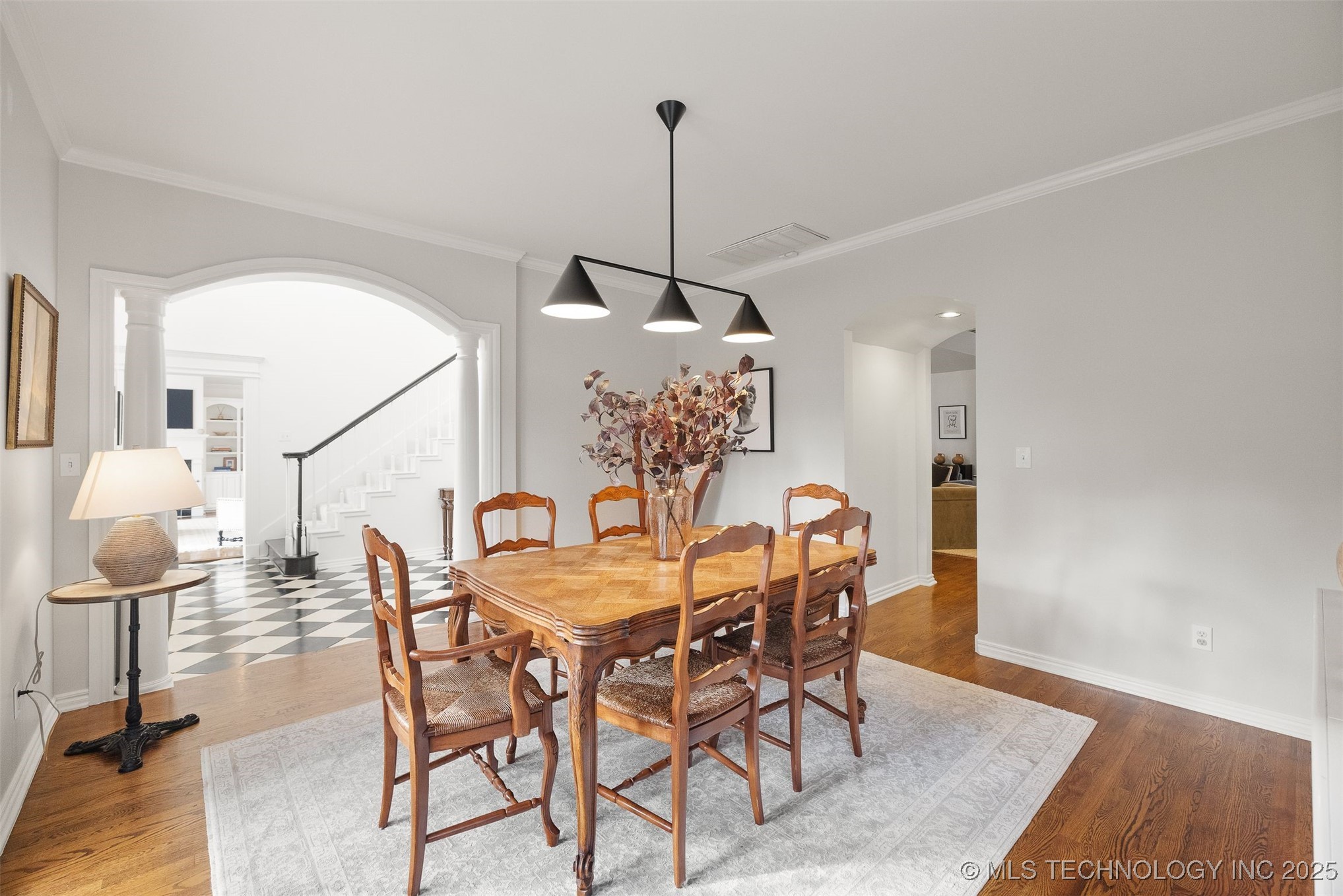 2449 E 24th Street