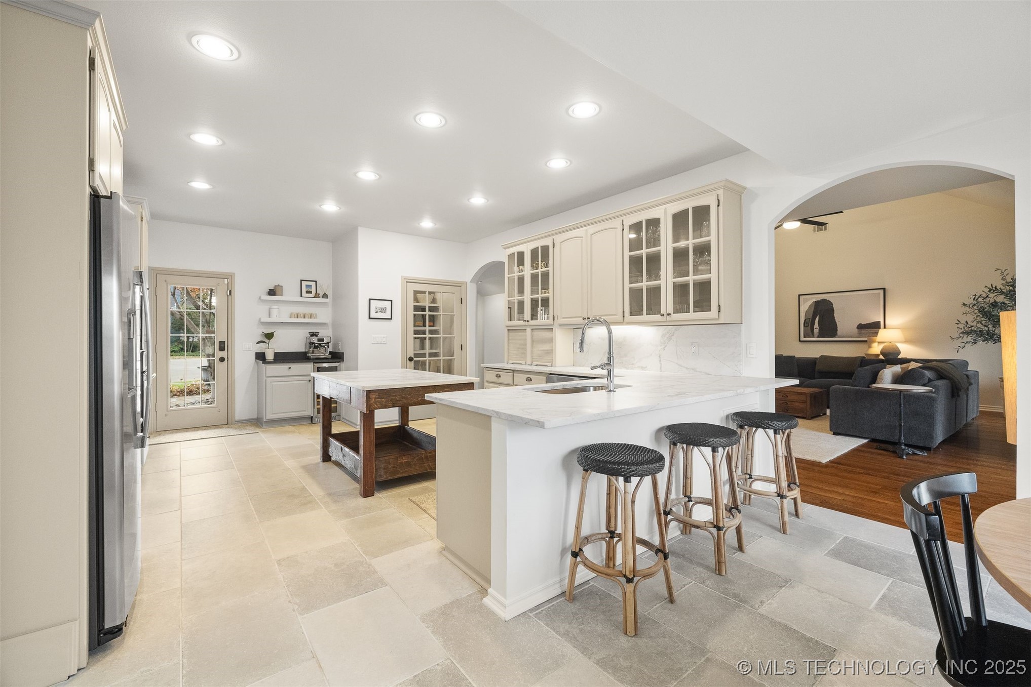 2449 E 24th Street