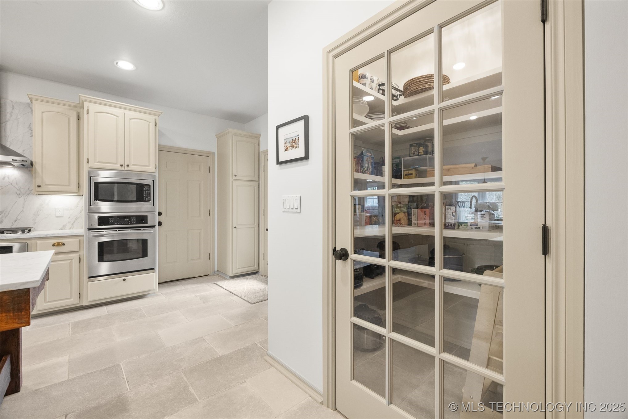 2449 E 24th Street
