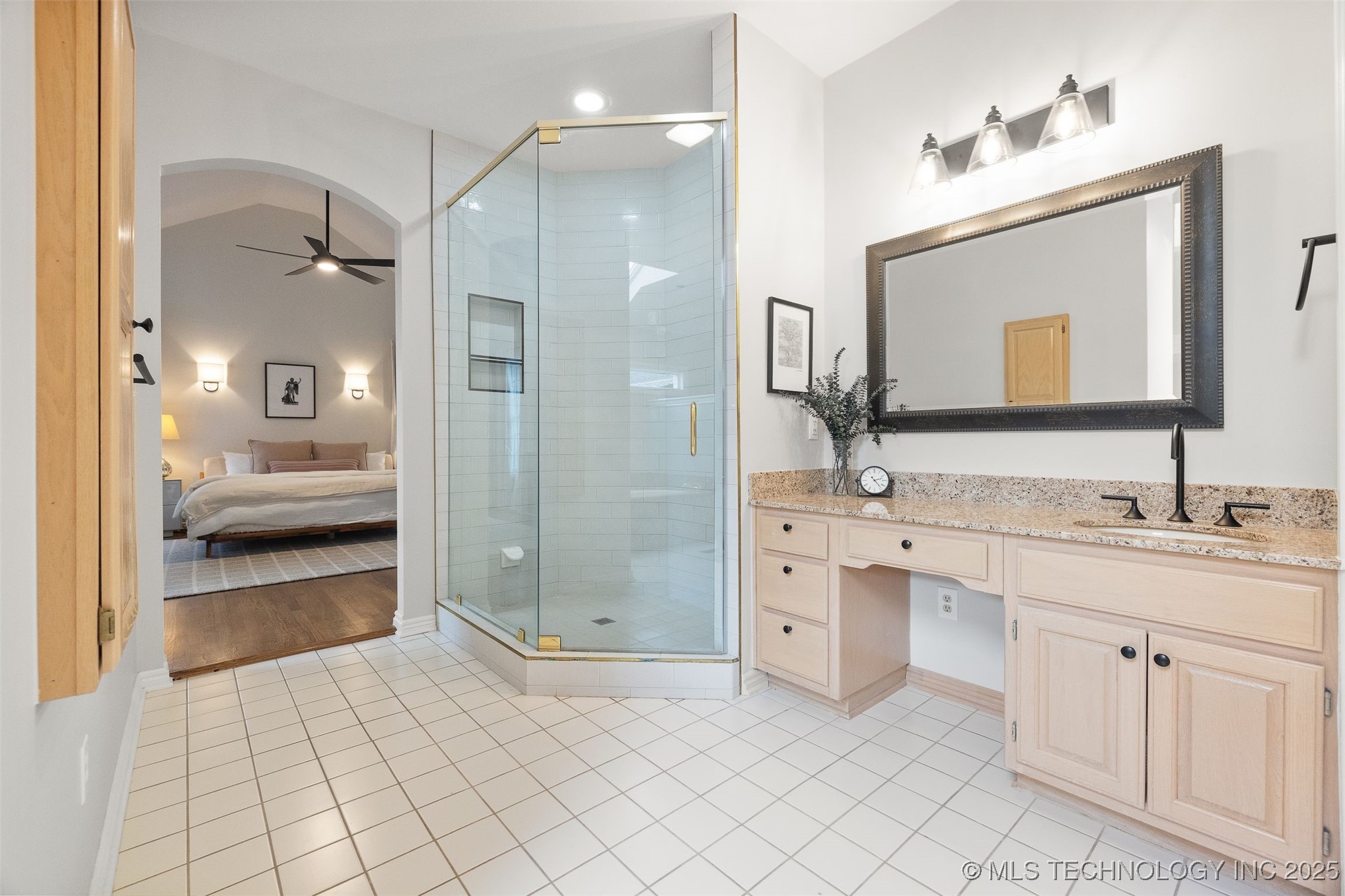 2449 E 24th Street
