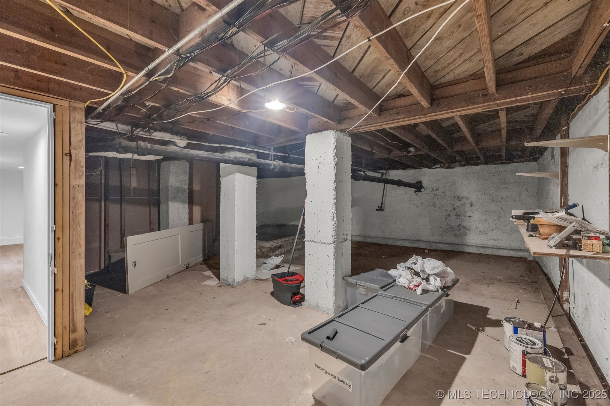 2223 S Oswego Avenue