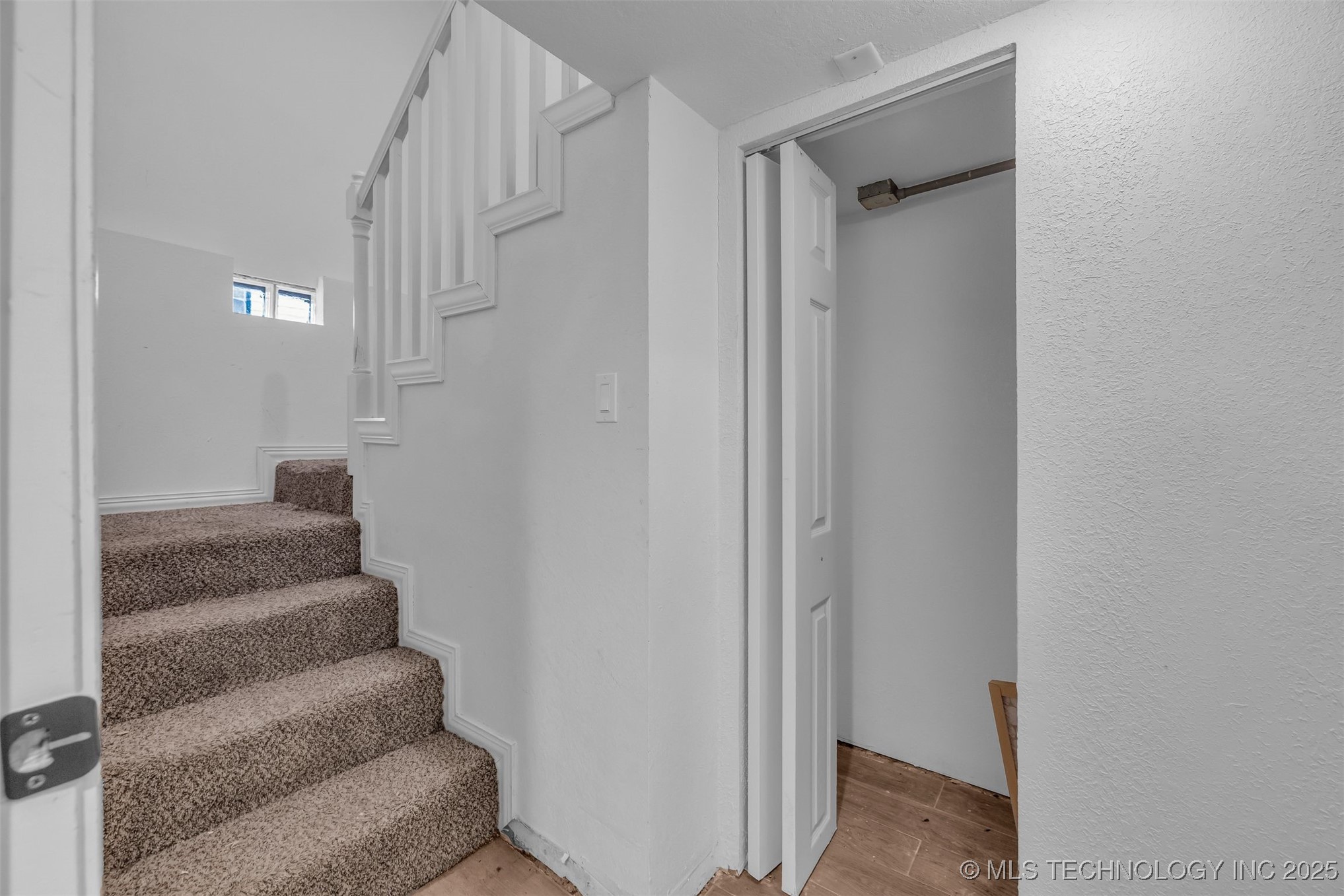 2223 S Oswego Avenue