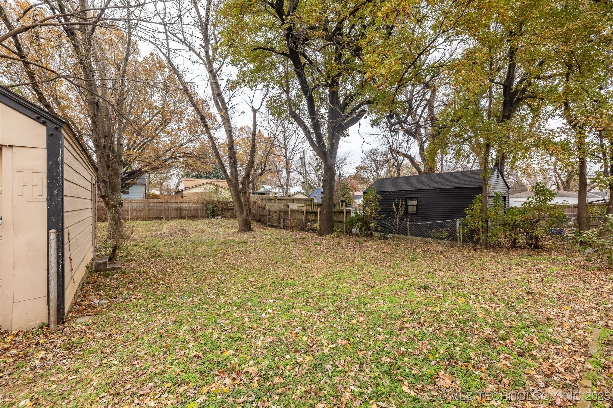 2223 S Oswego Avenue