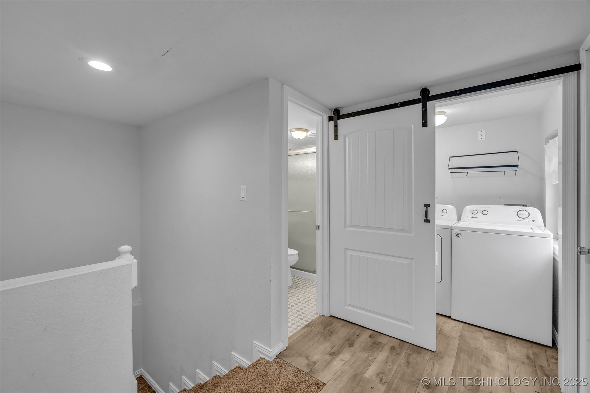 2223 S Oswego Avenue