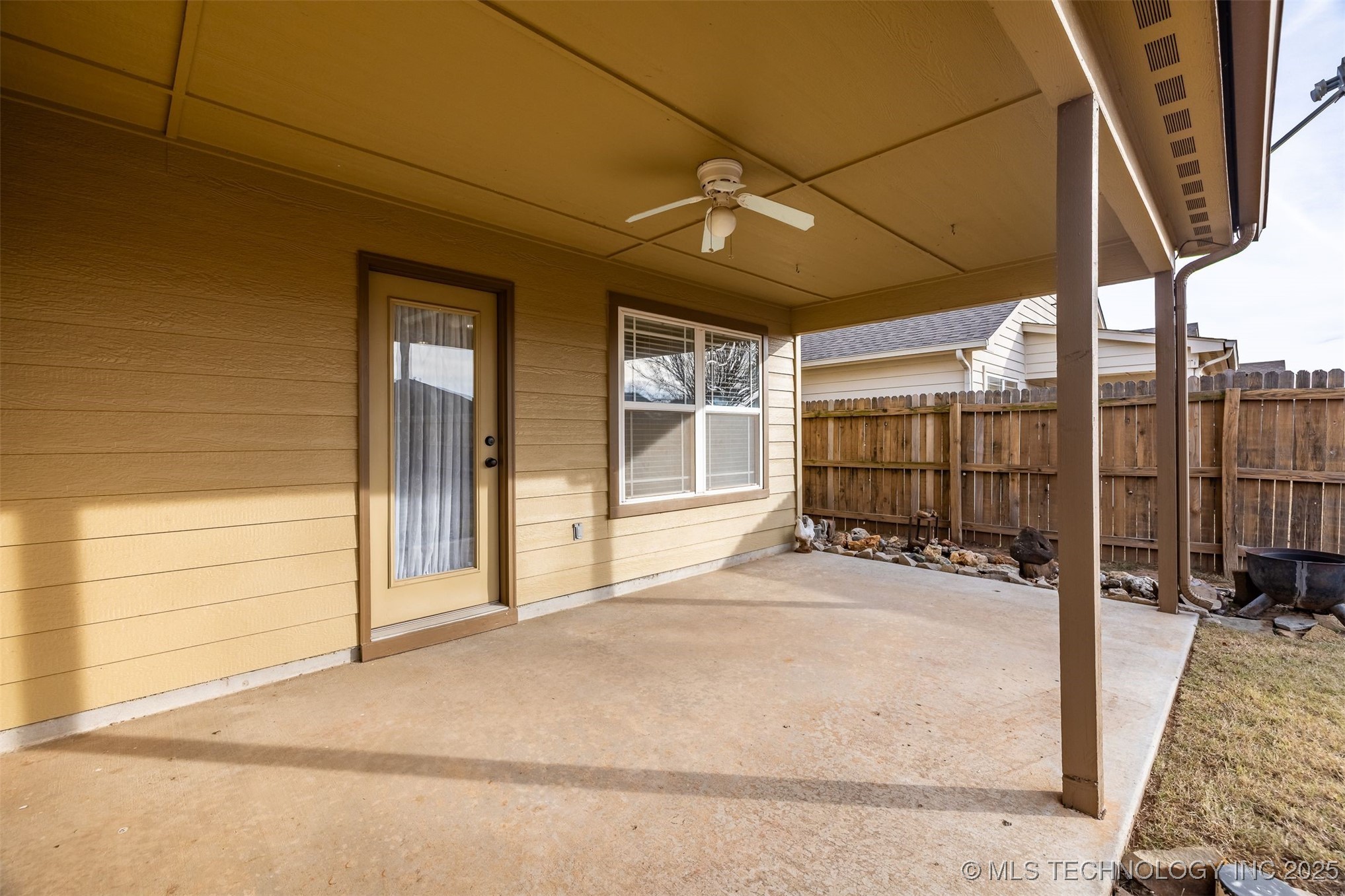 6722 E 129th Street S