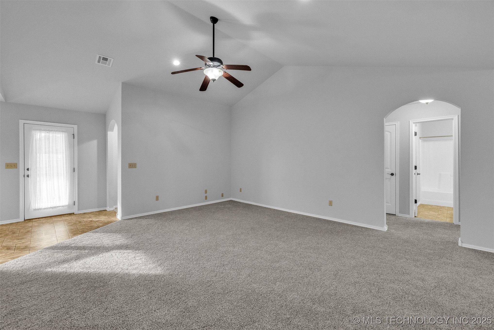 6722 E 129th Street S