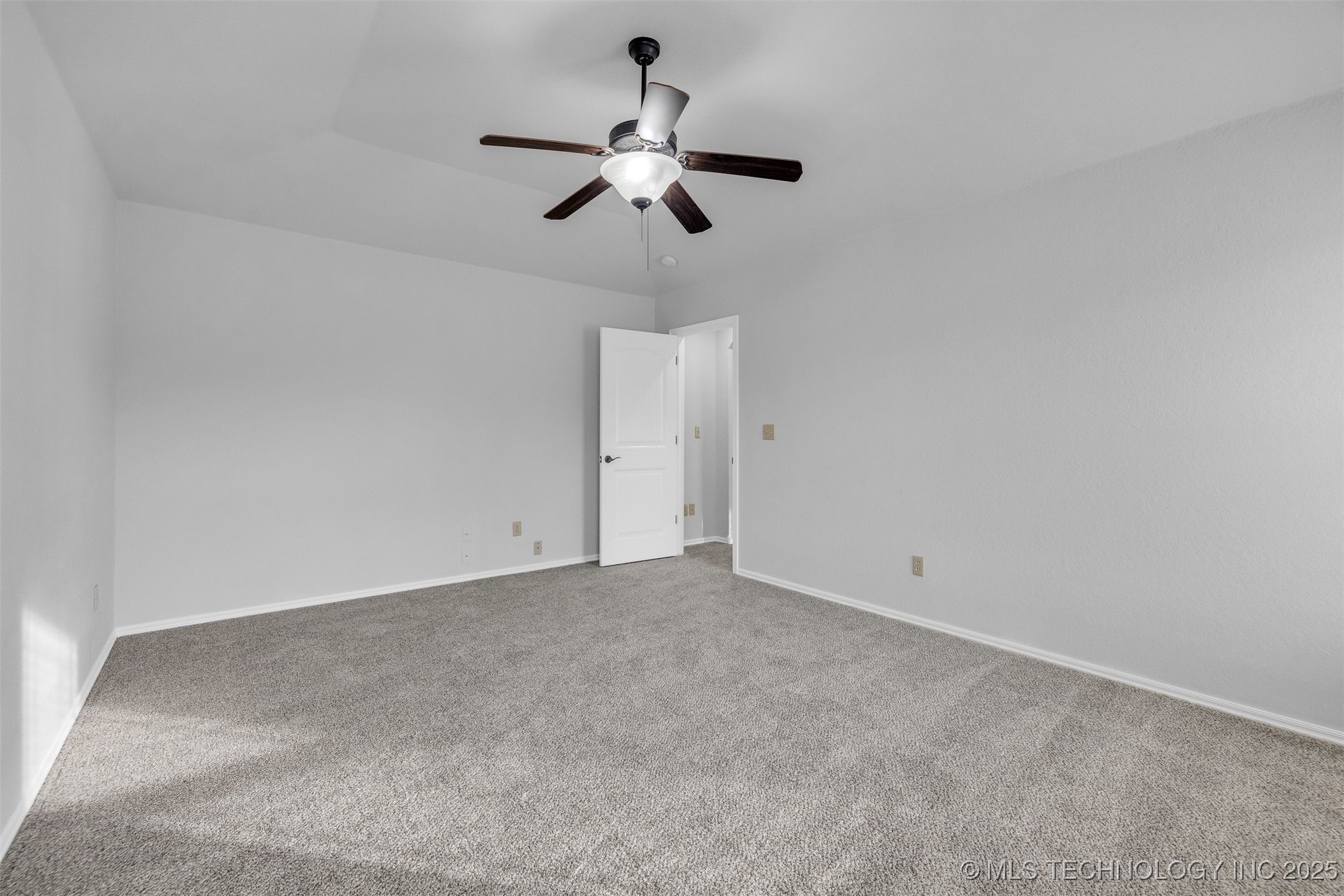 6722 E 129th Street S