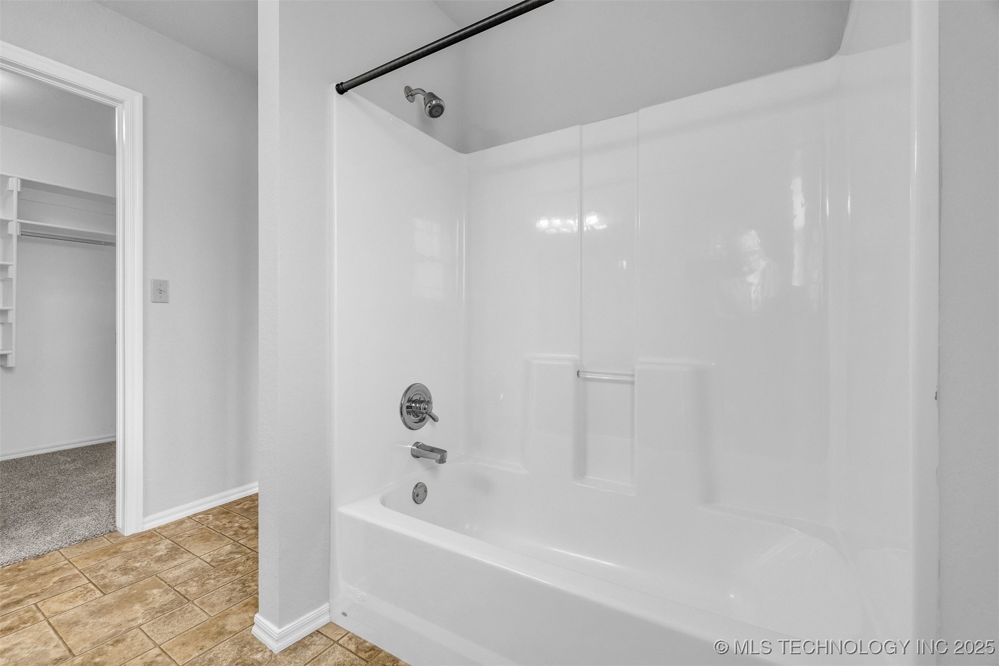 6722 E 129th Street S