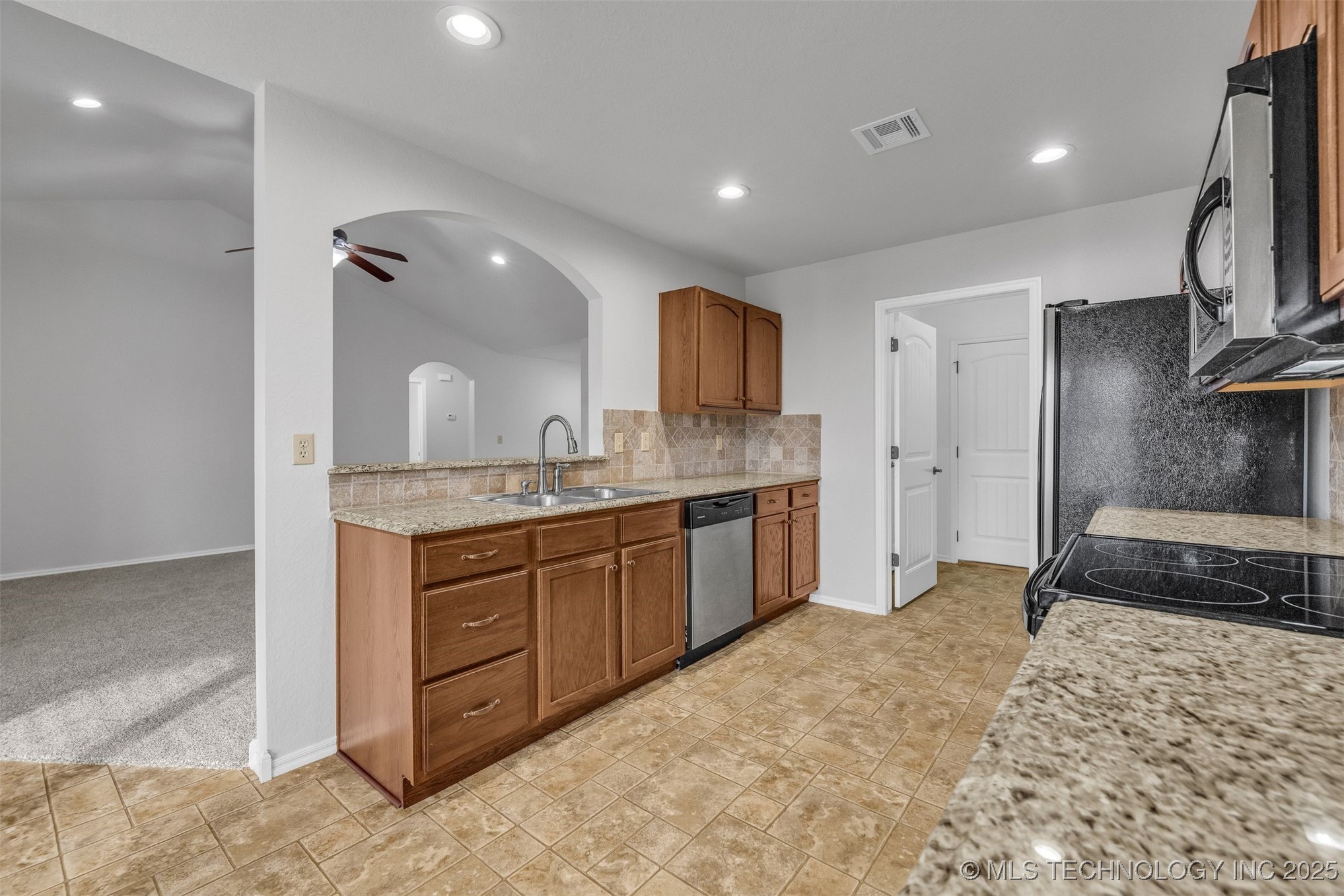 6722 E 129th Street S