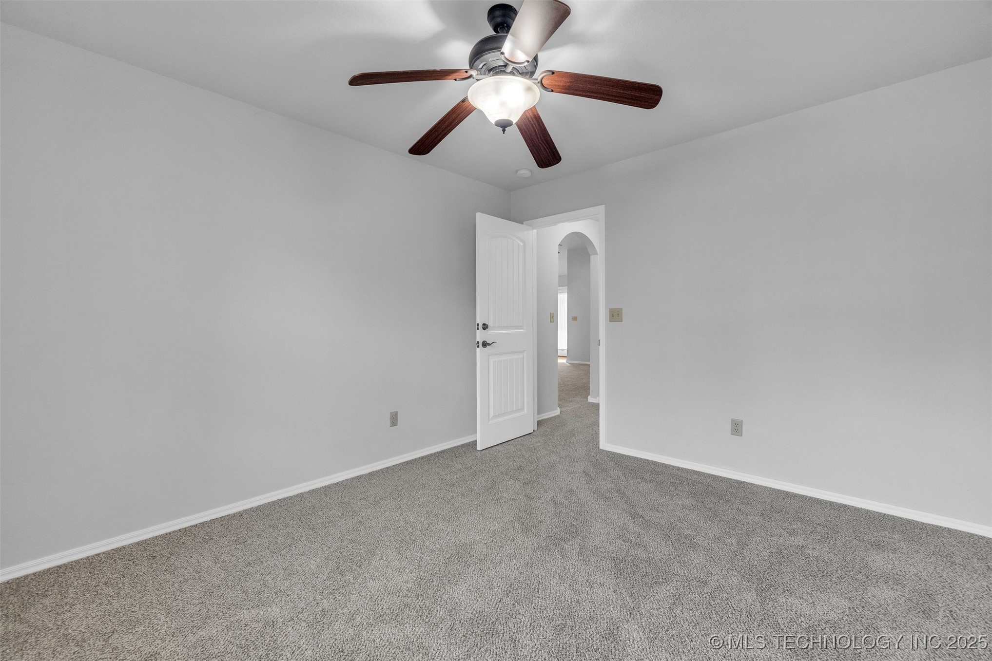 6722 E 129th Street S