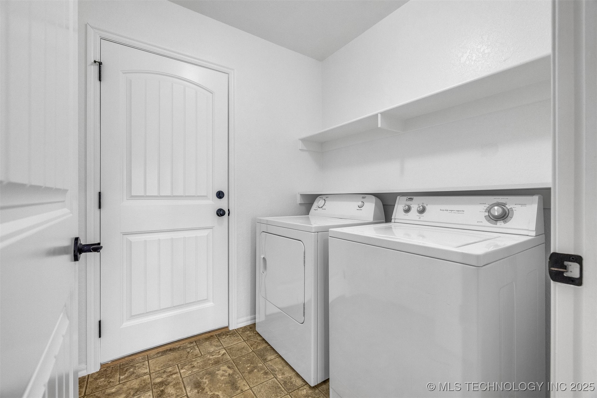 6722 E 129th Street S