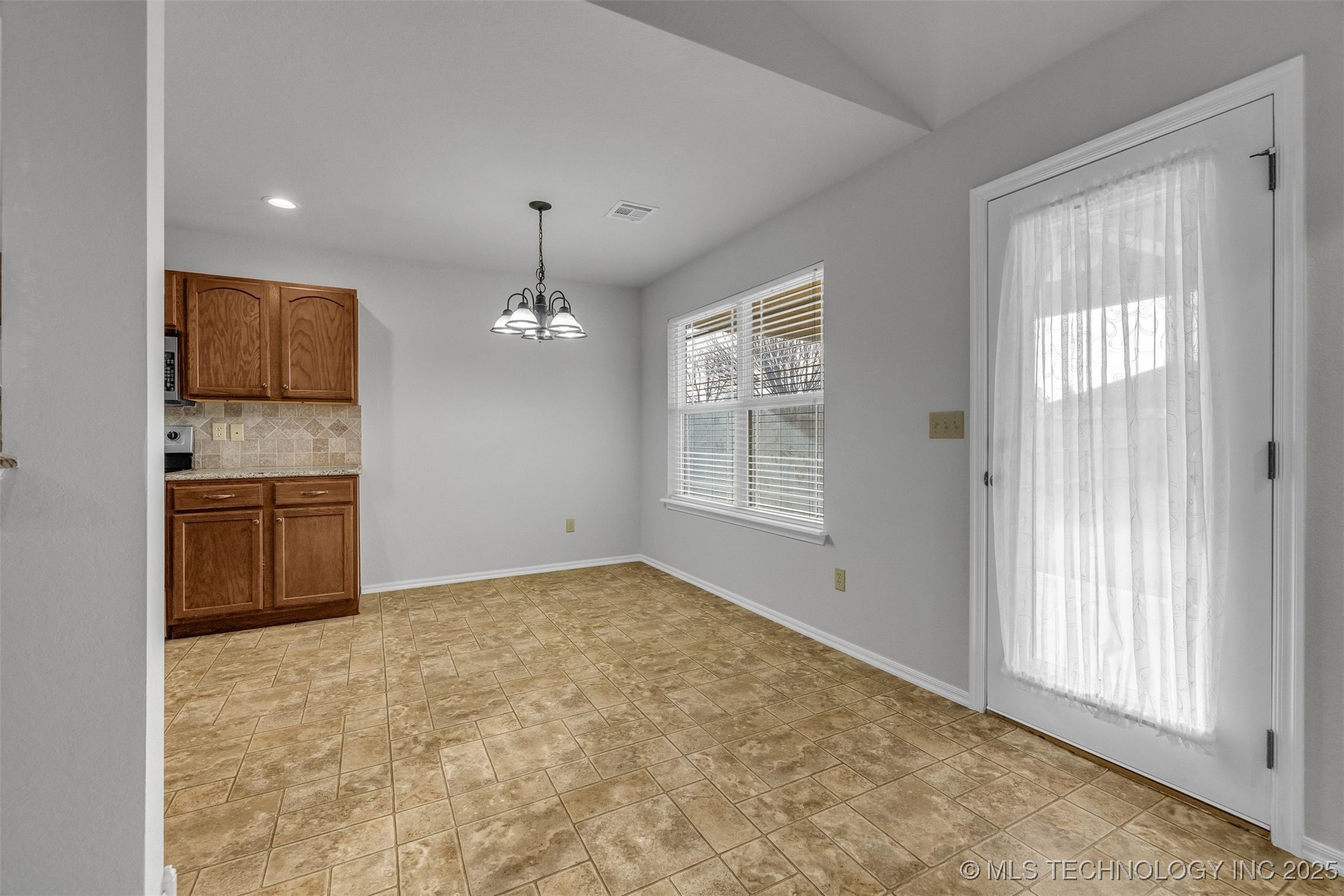 6722 E 129th Street S