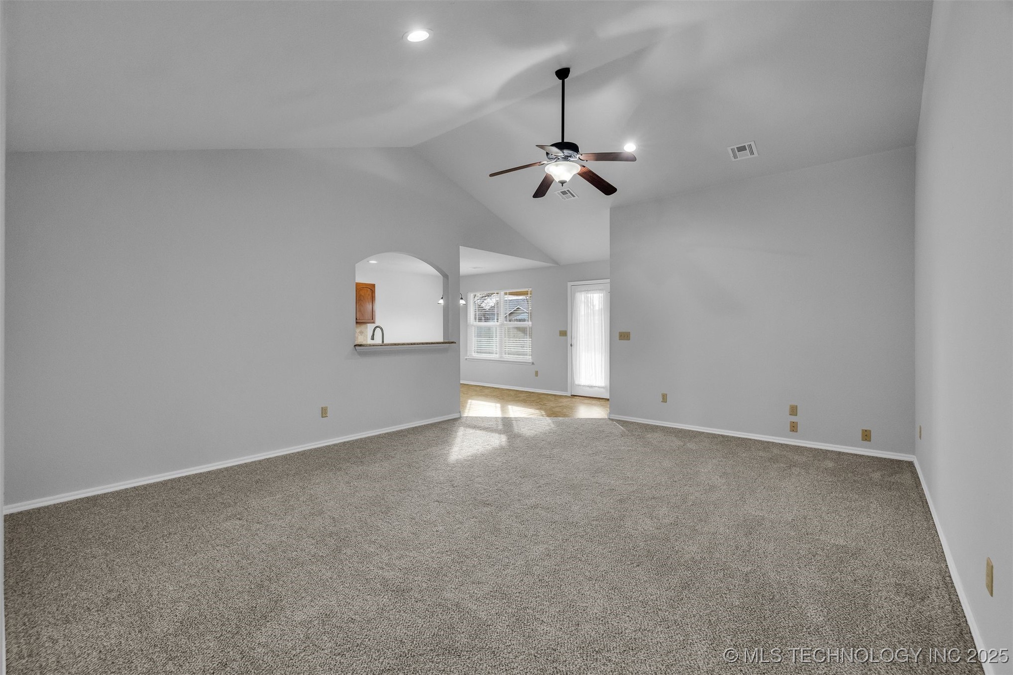 6722 E 129th Street S