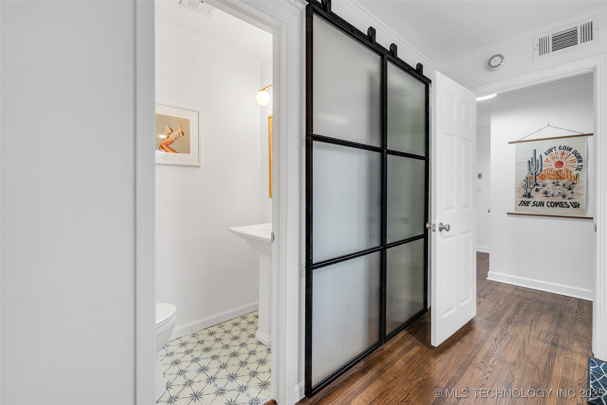 4513 E 25th Place