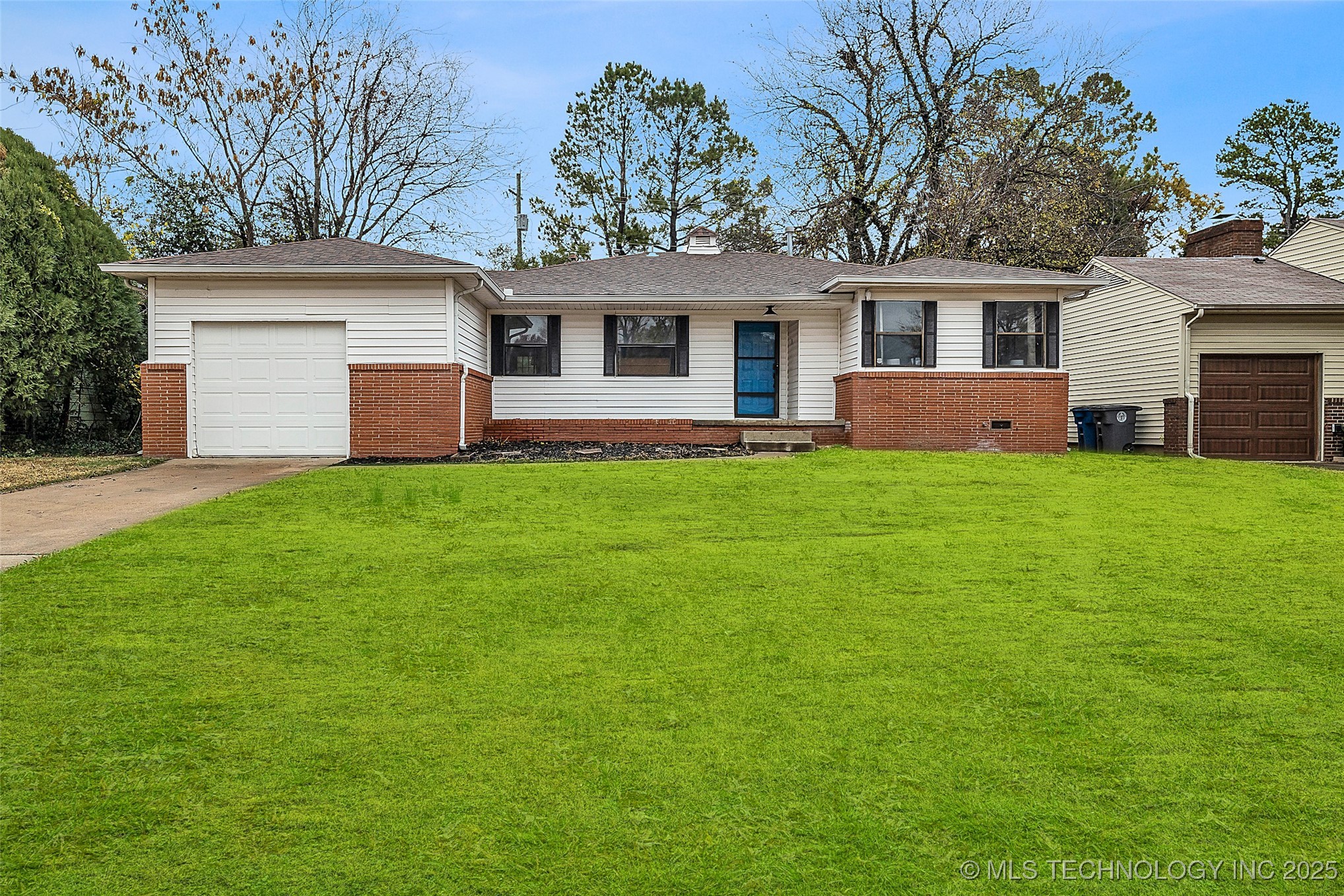 4513 E 25th Place