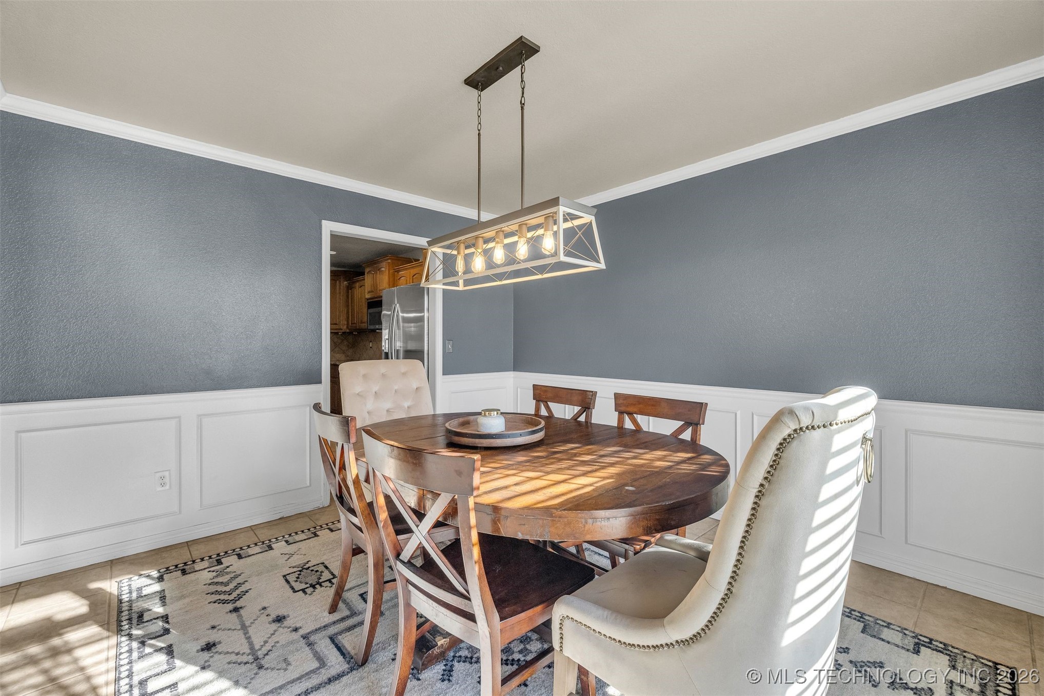 1900 W El Paso Street