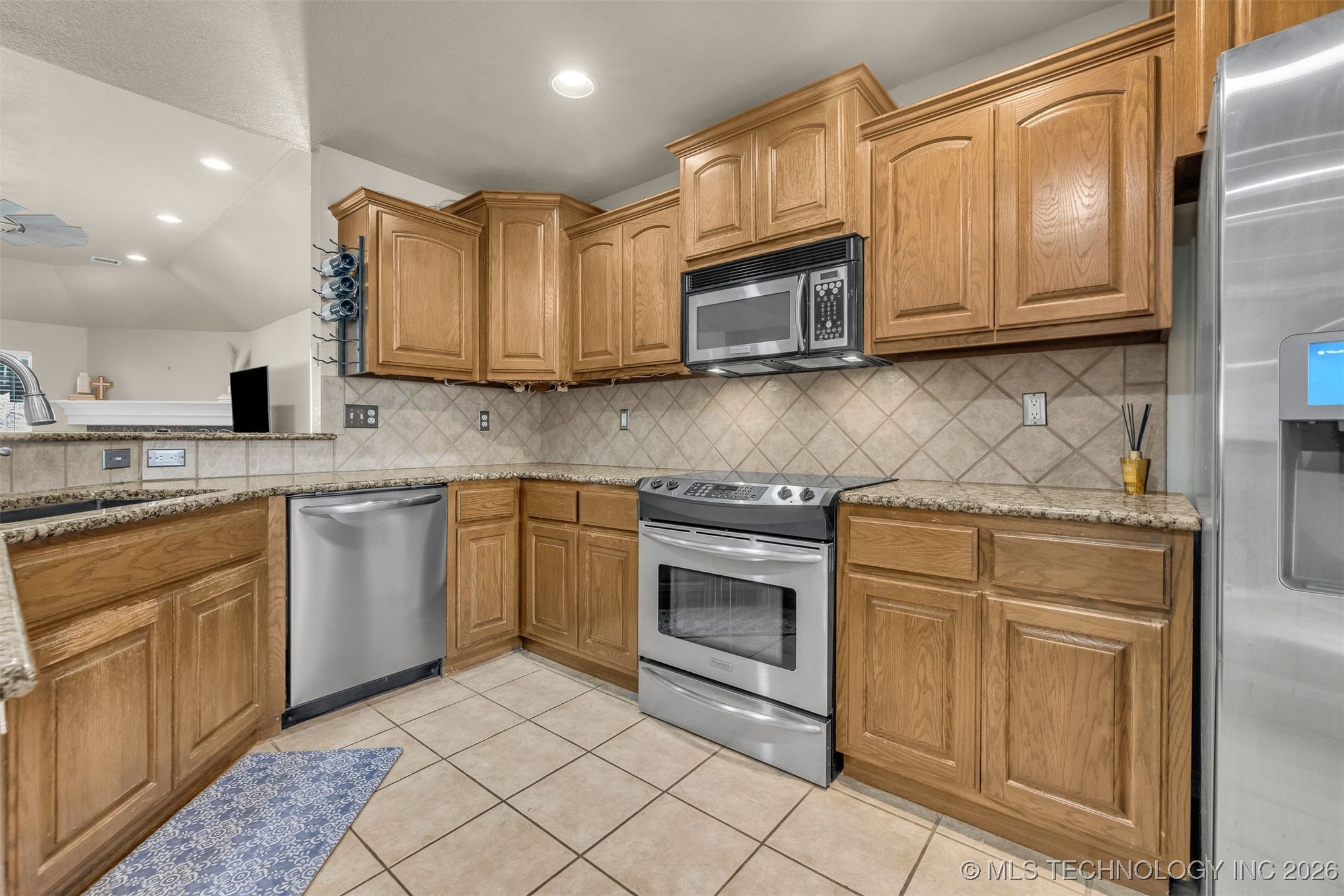 1900 W El Paso Street