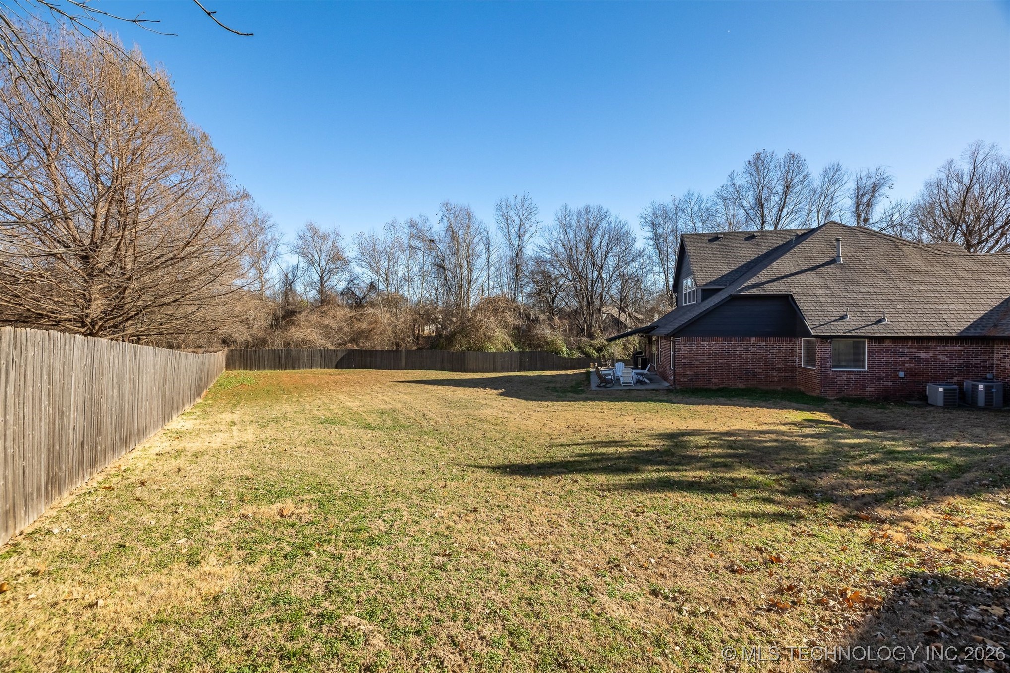 1900 W El Paso Street