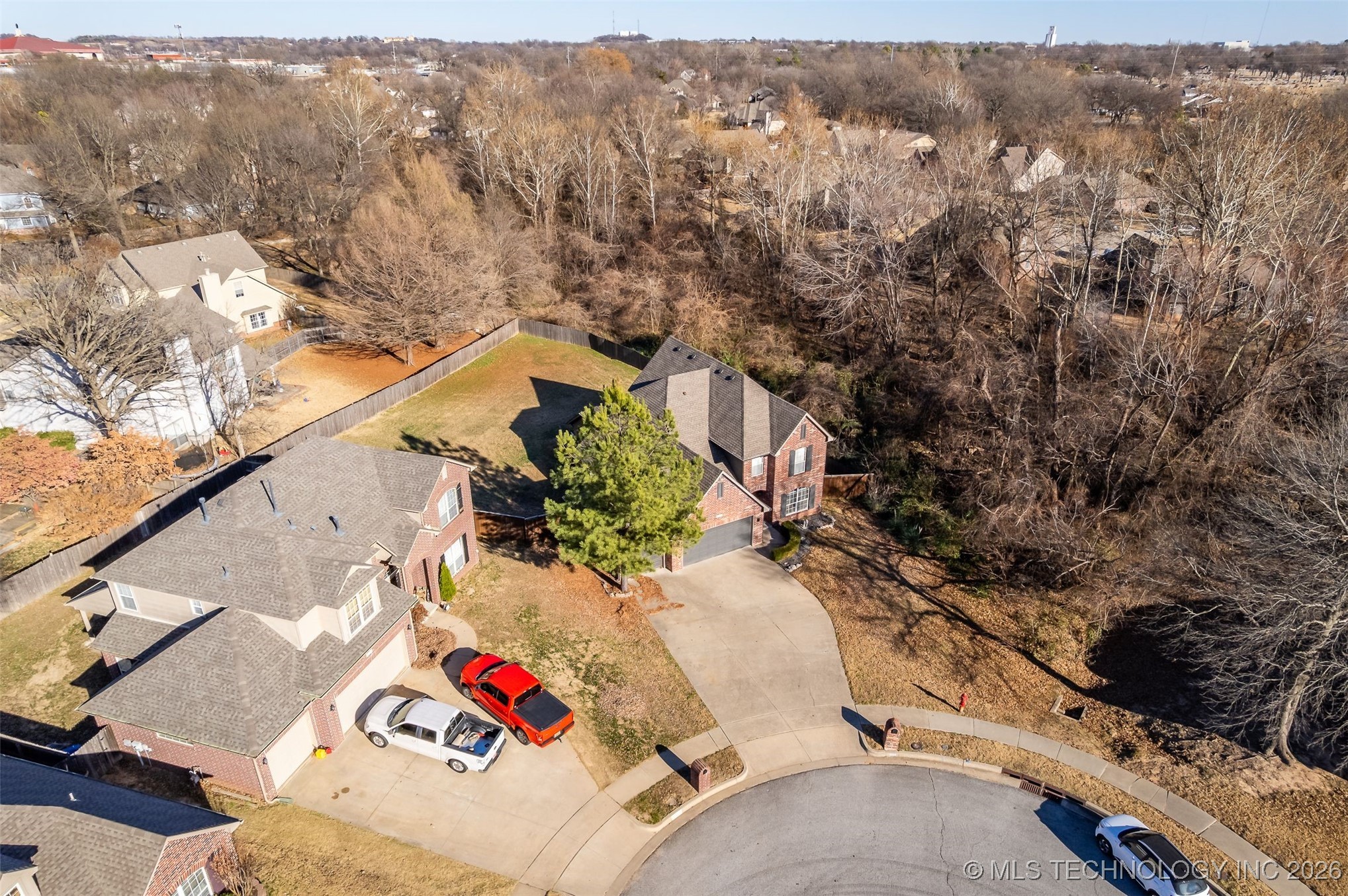 1900 W El Paso Street