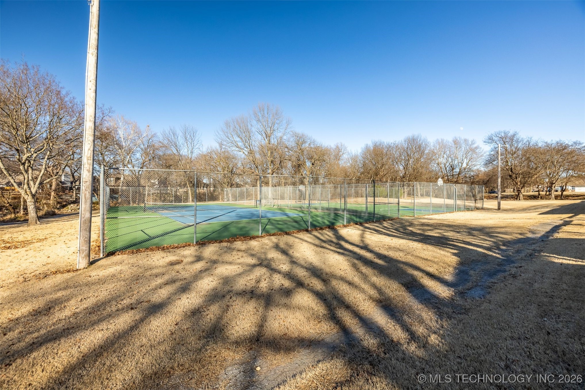 1900 W El Paso Street