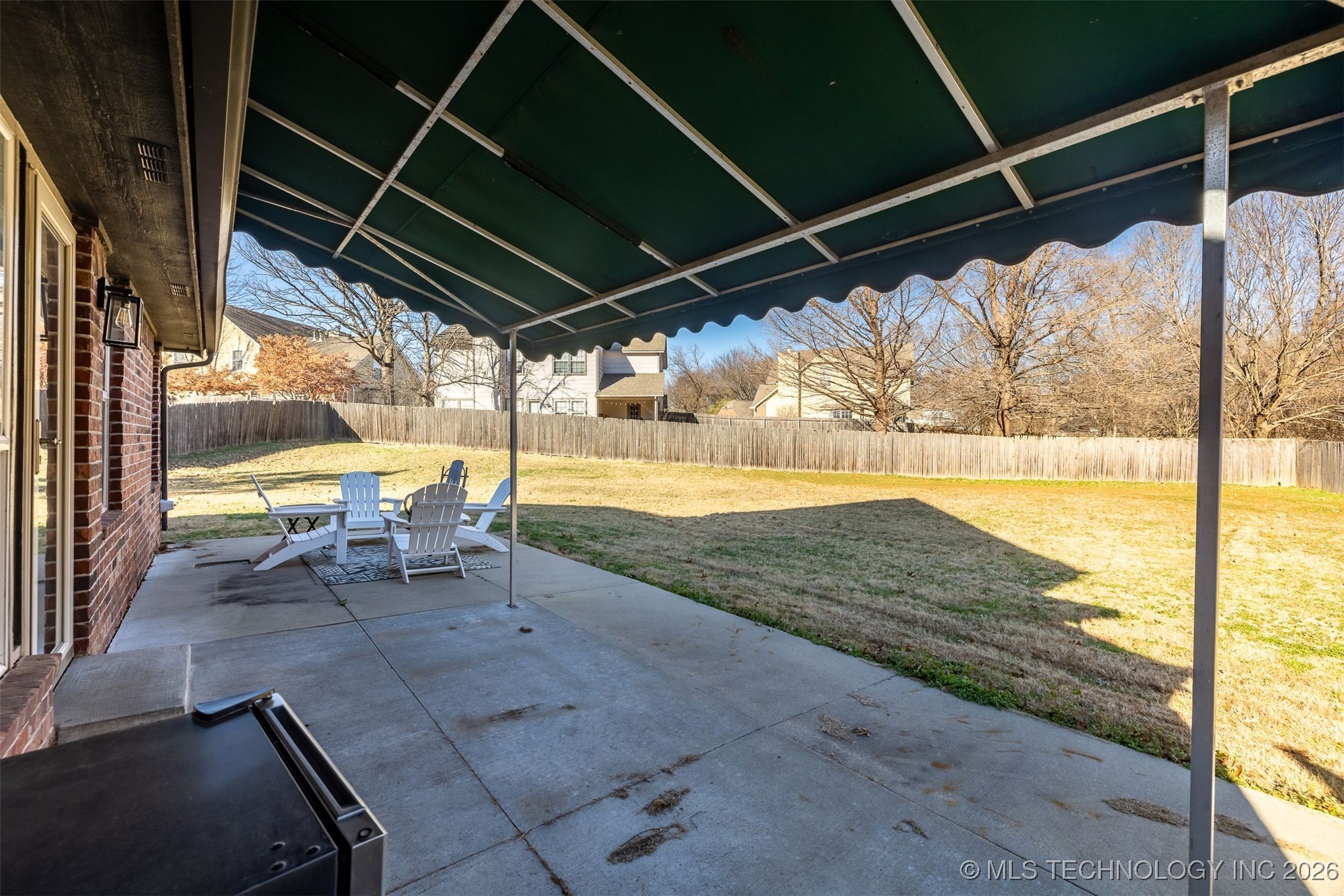 1900 W El Paso Street