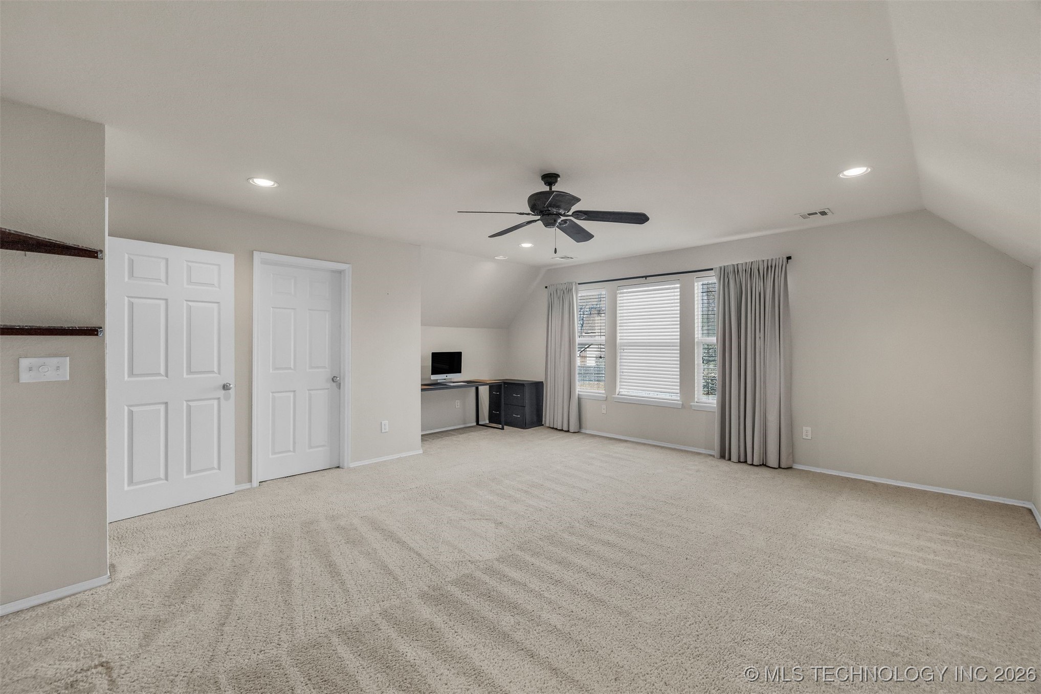 1900 W El Paso Street