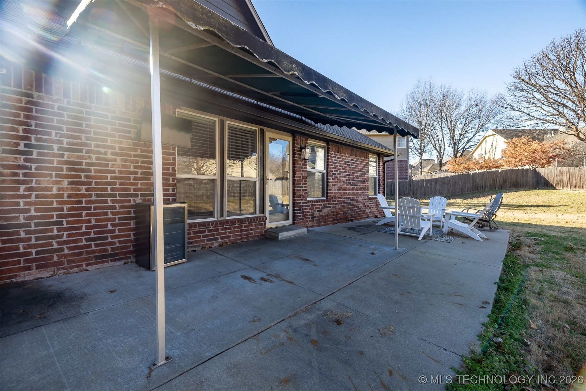 1900 W El Paso Street