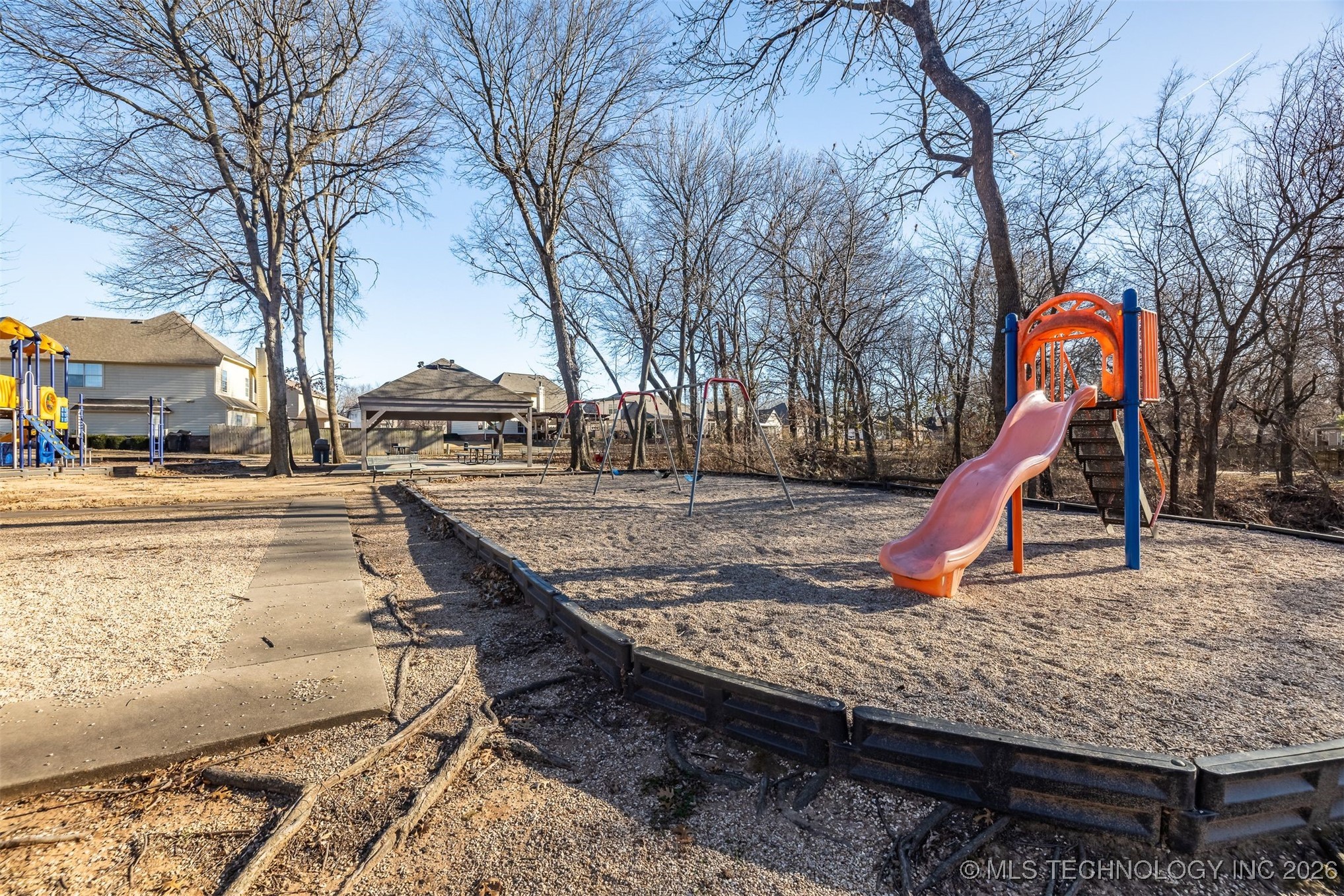 1900 W El Paso Street