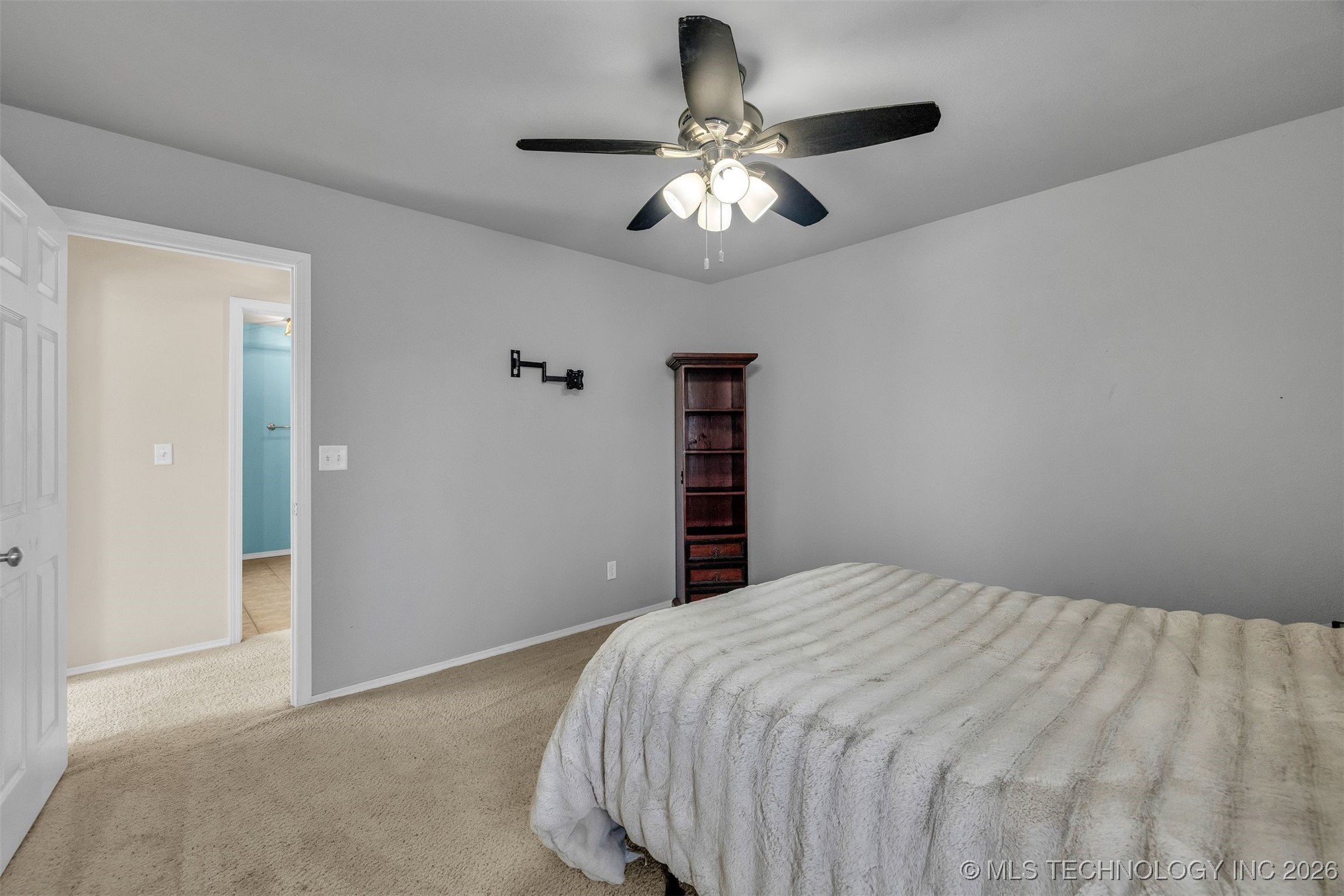 1900 W El Paso Street