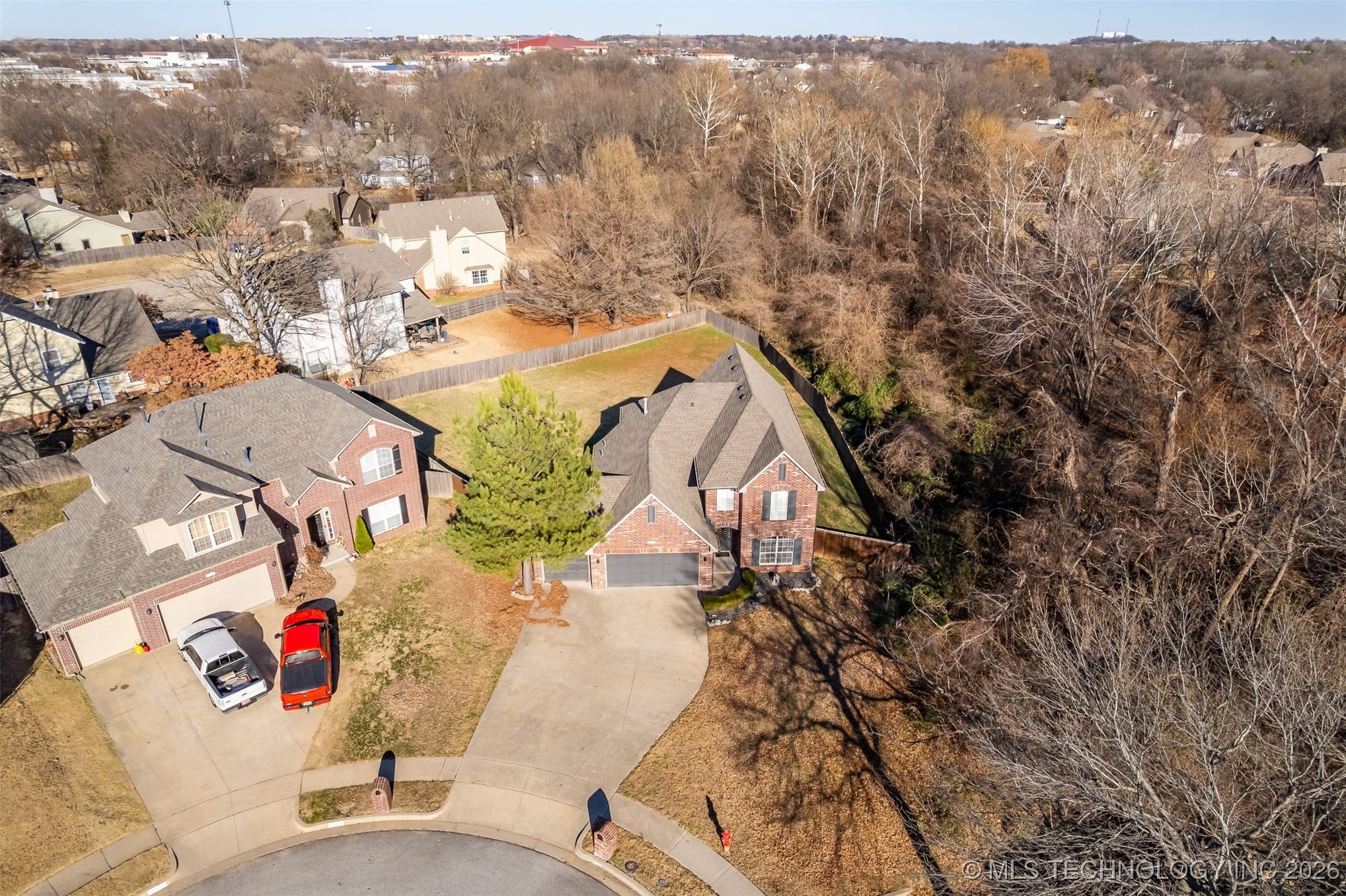 1900 W El Paso Street