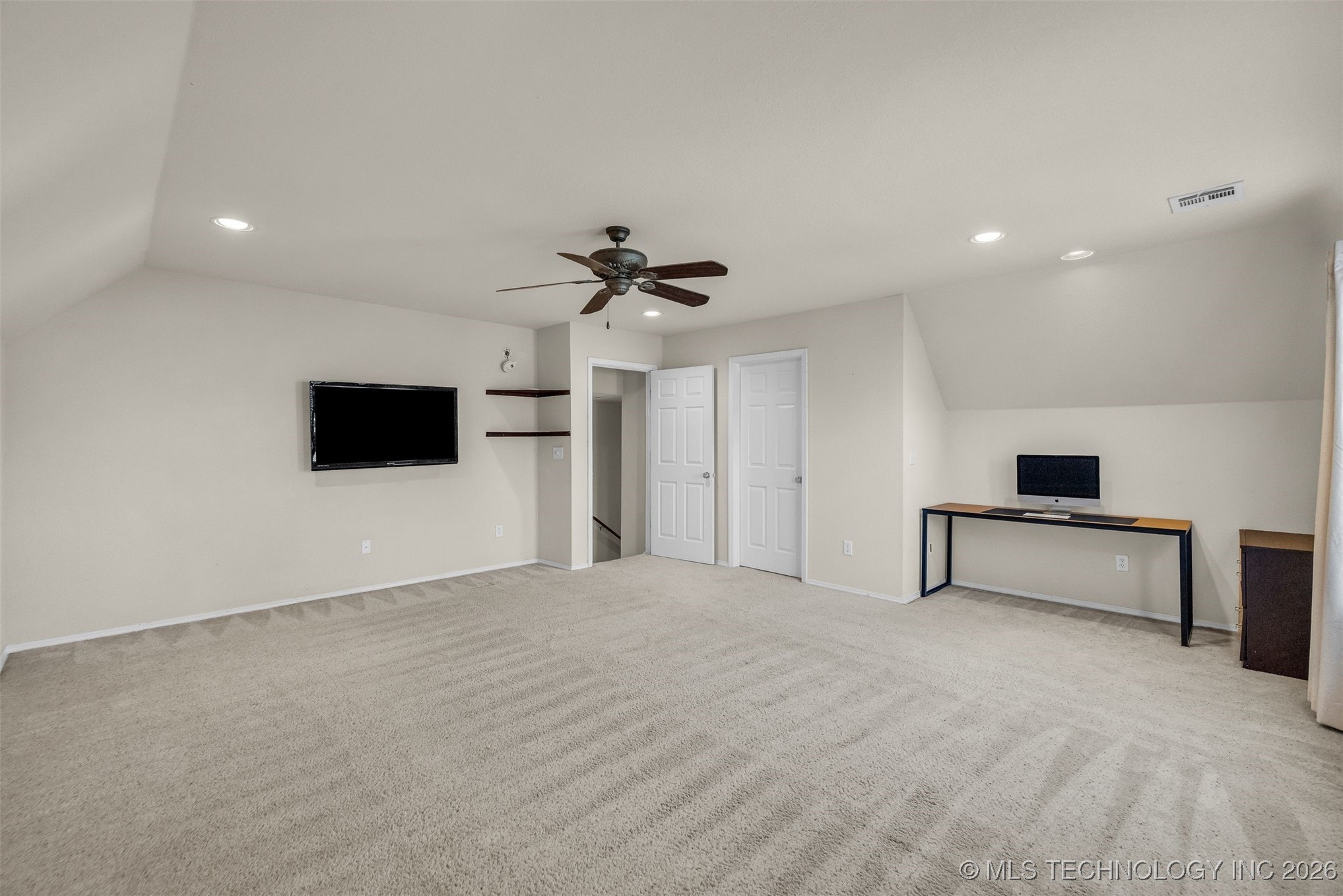 1900 W El Paso Street