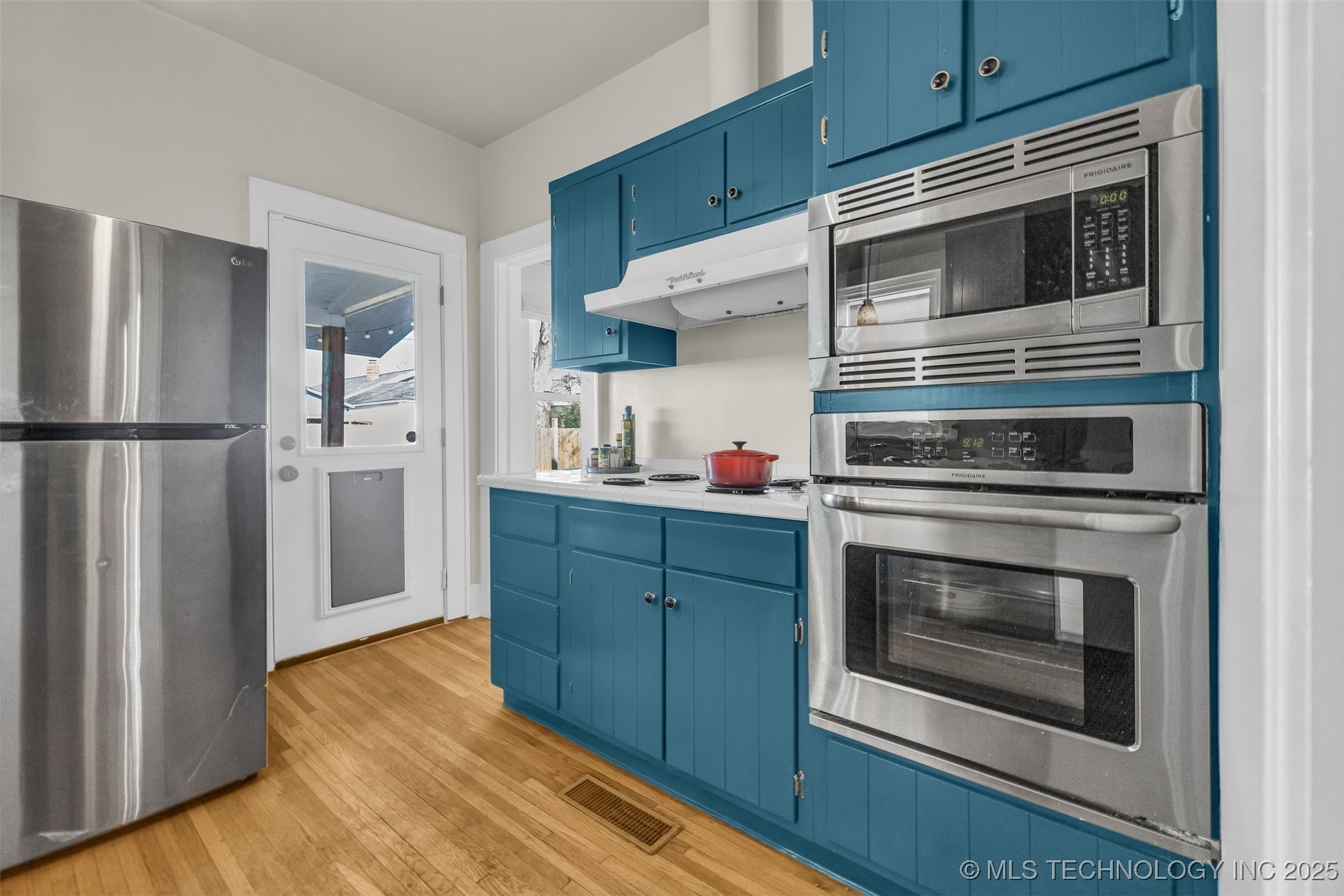 1767 E 14th Place
