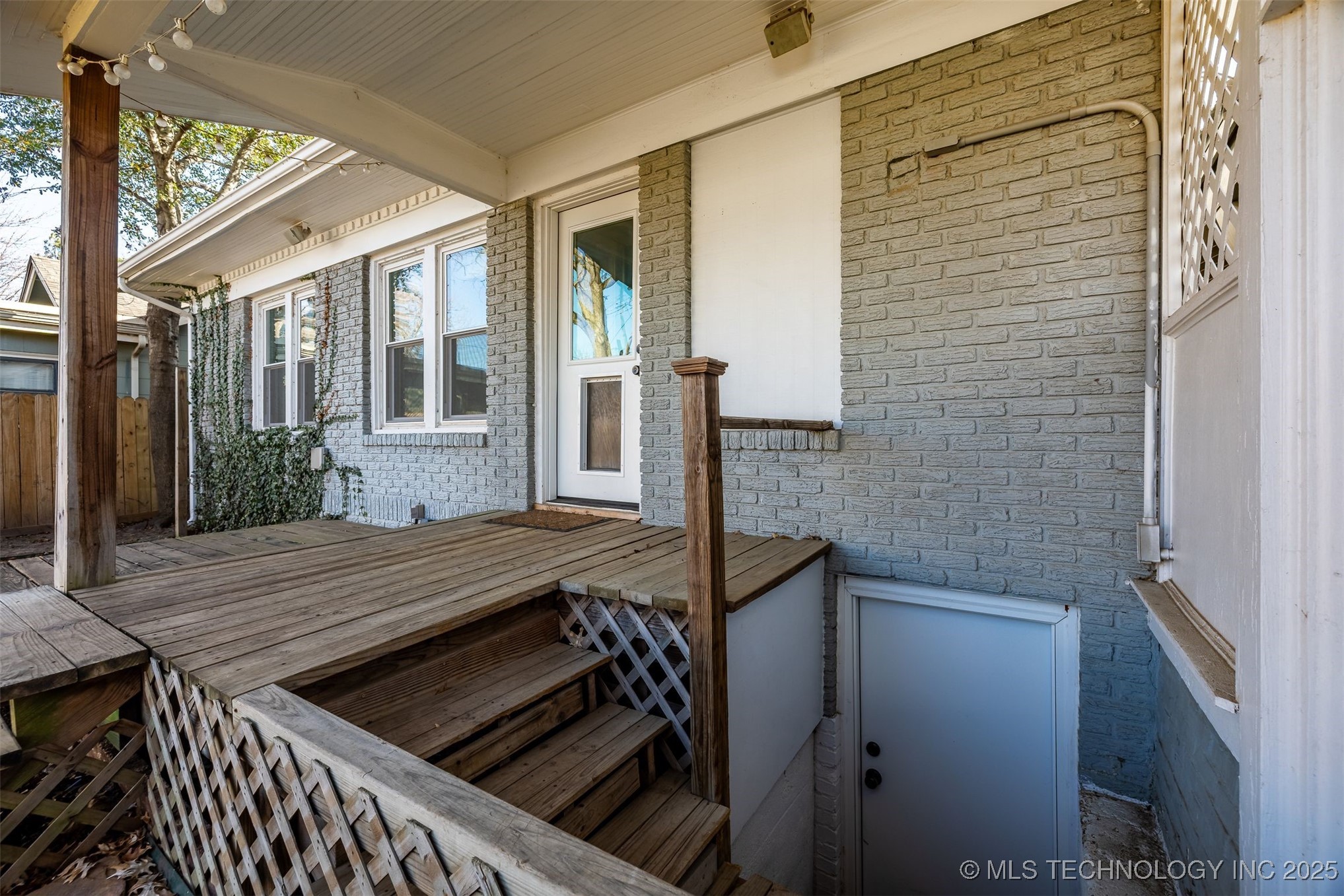 1767 E 14th Place
