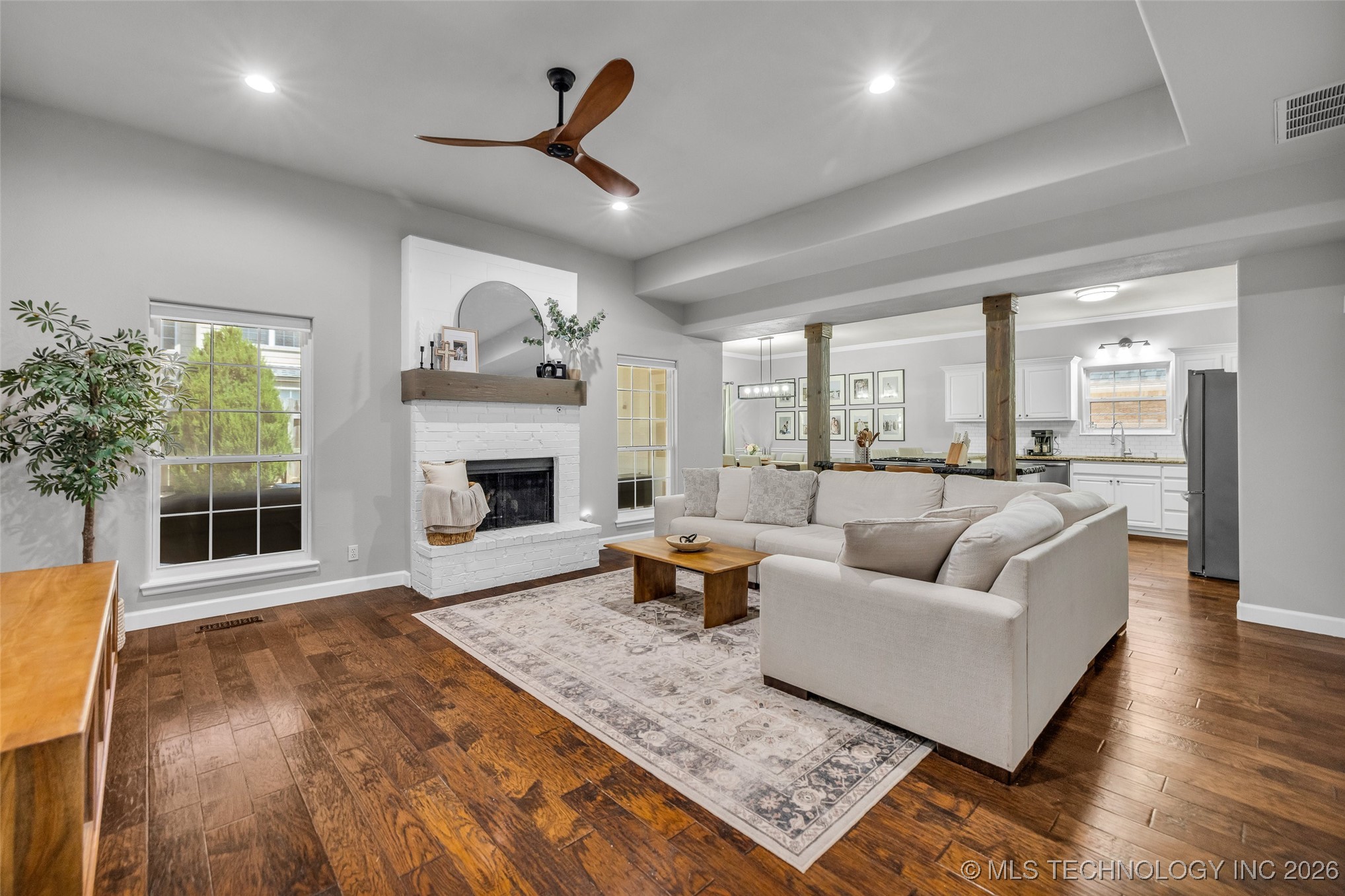 11515 S Mulberry Court