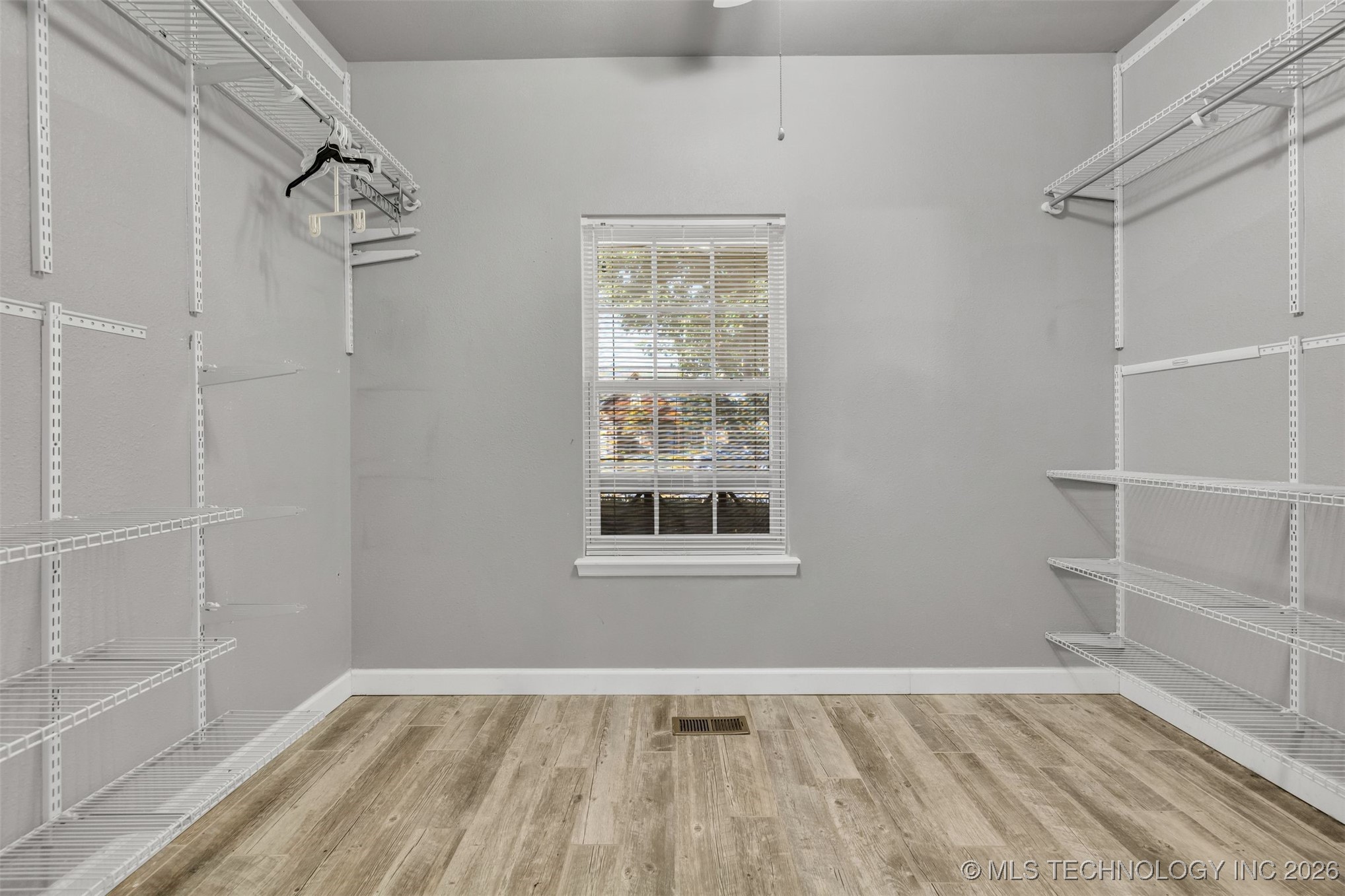 11515 S Mulberry Court