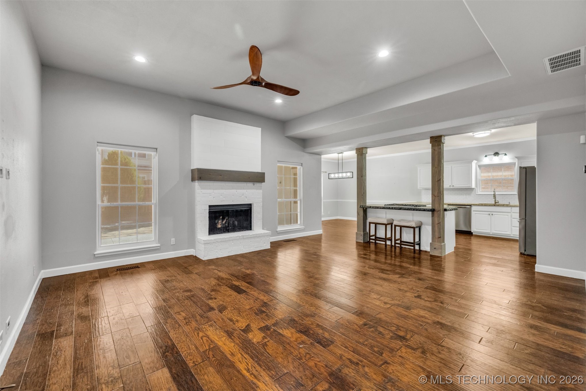 11515 S Mulberry Court