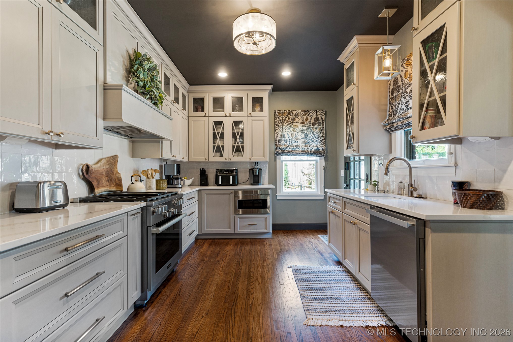 2261 S Terwilleger Boulevard