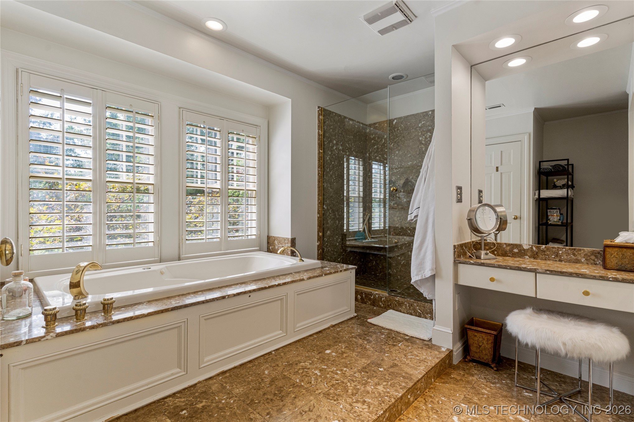 2261 S Terwilleger Boulevard