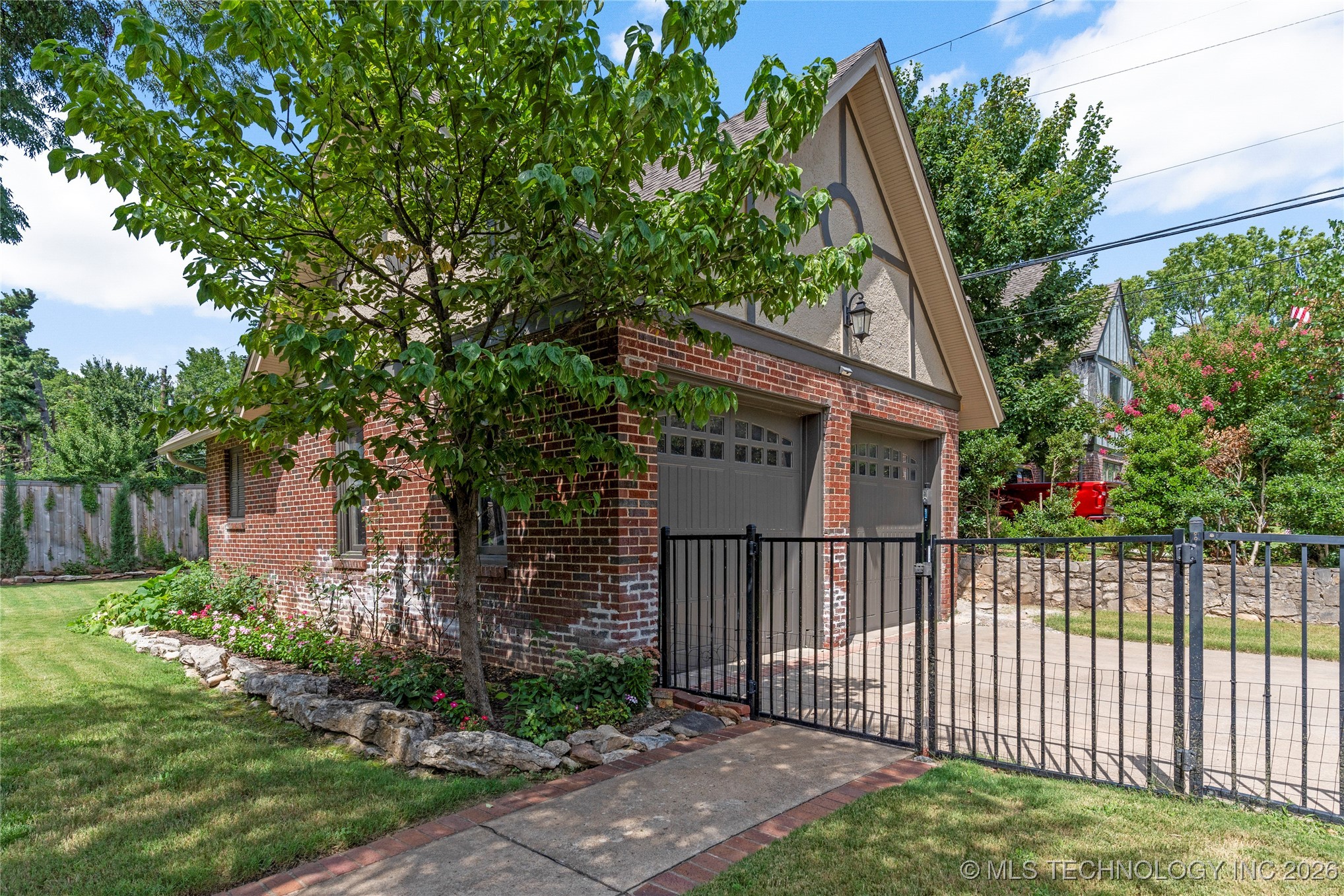 2261 S Terwilleger Boulevard