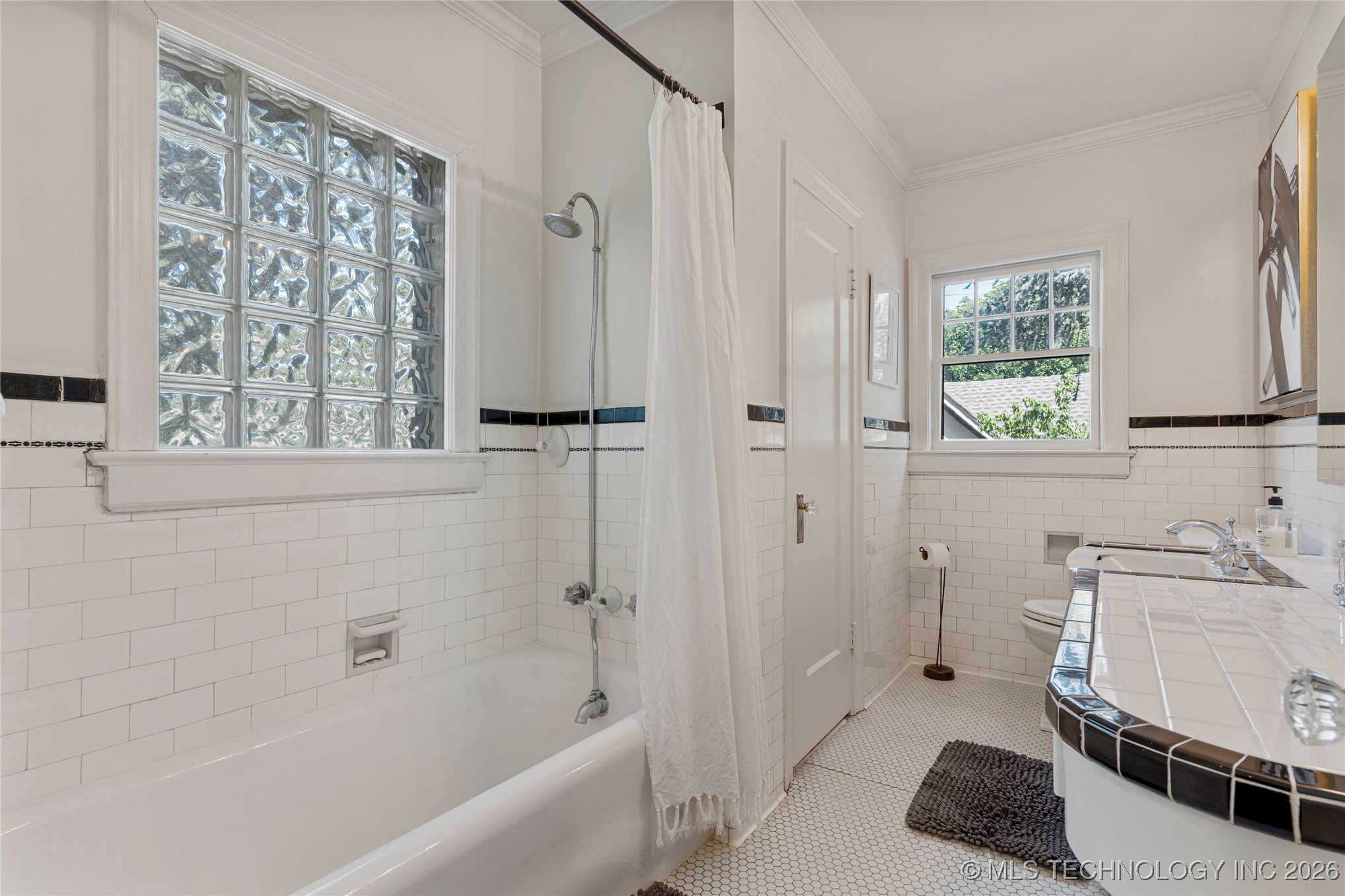 2261 S Terwilleger Boulevard