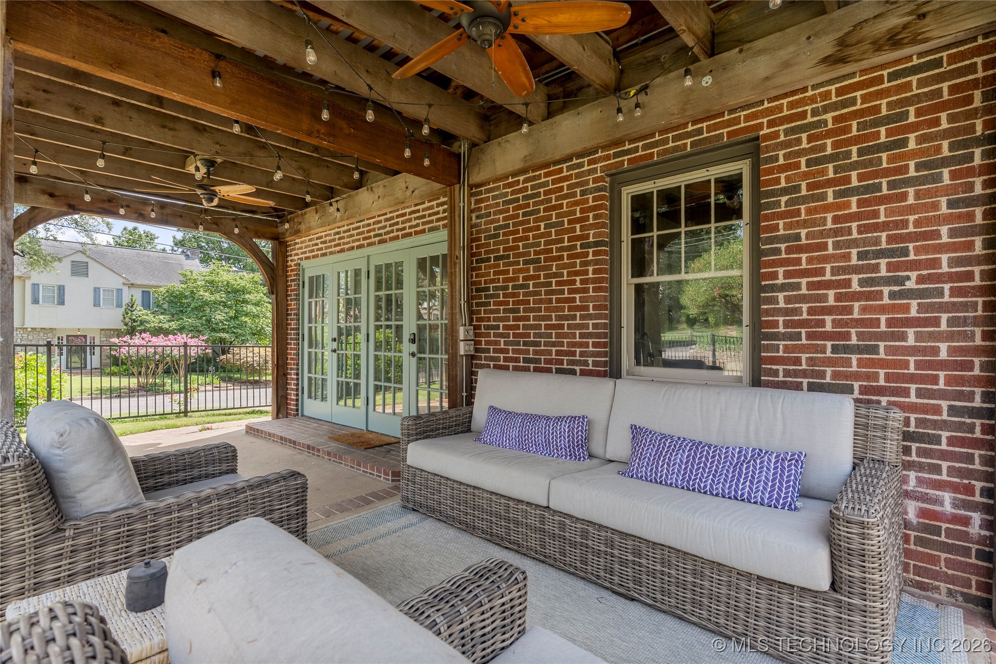 2261 S Terwilleger Boulevard