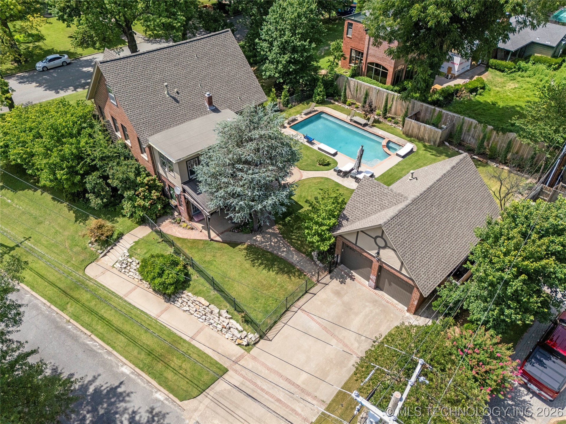 2261 S Terwilleger Boulevard