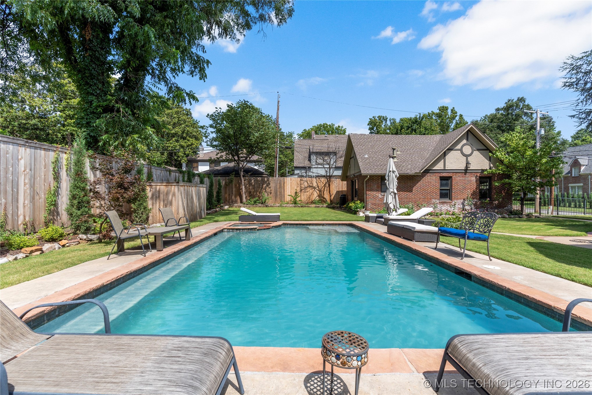 2261 S Terwilleger Boulevard