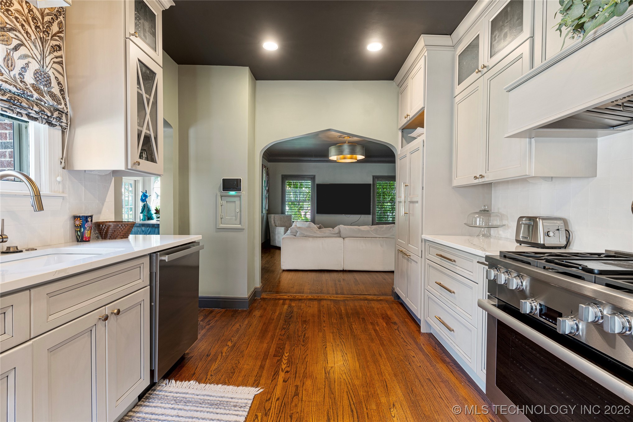 2261 S Terwilleger Boulevard