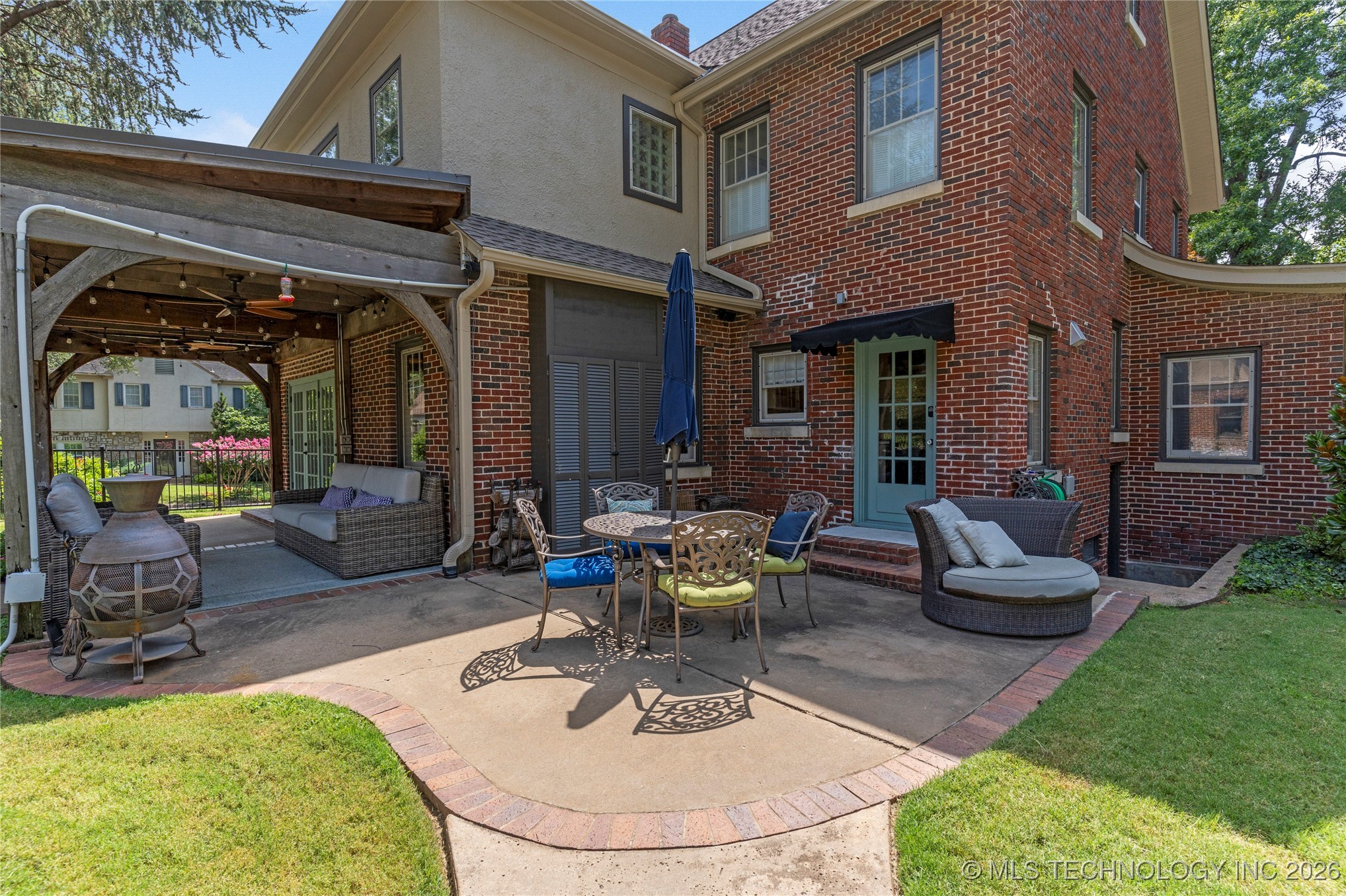 2261 S Terwilleger Boulevard