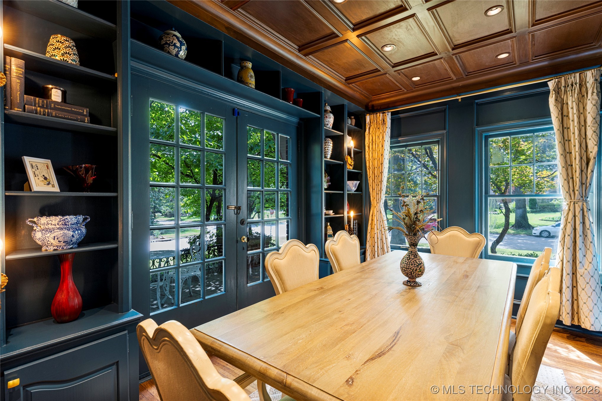 2261 S Terwilleger Boulevard