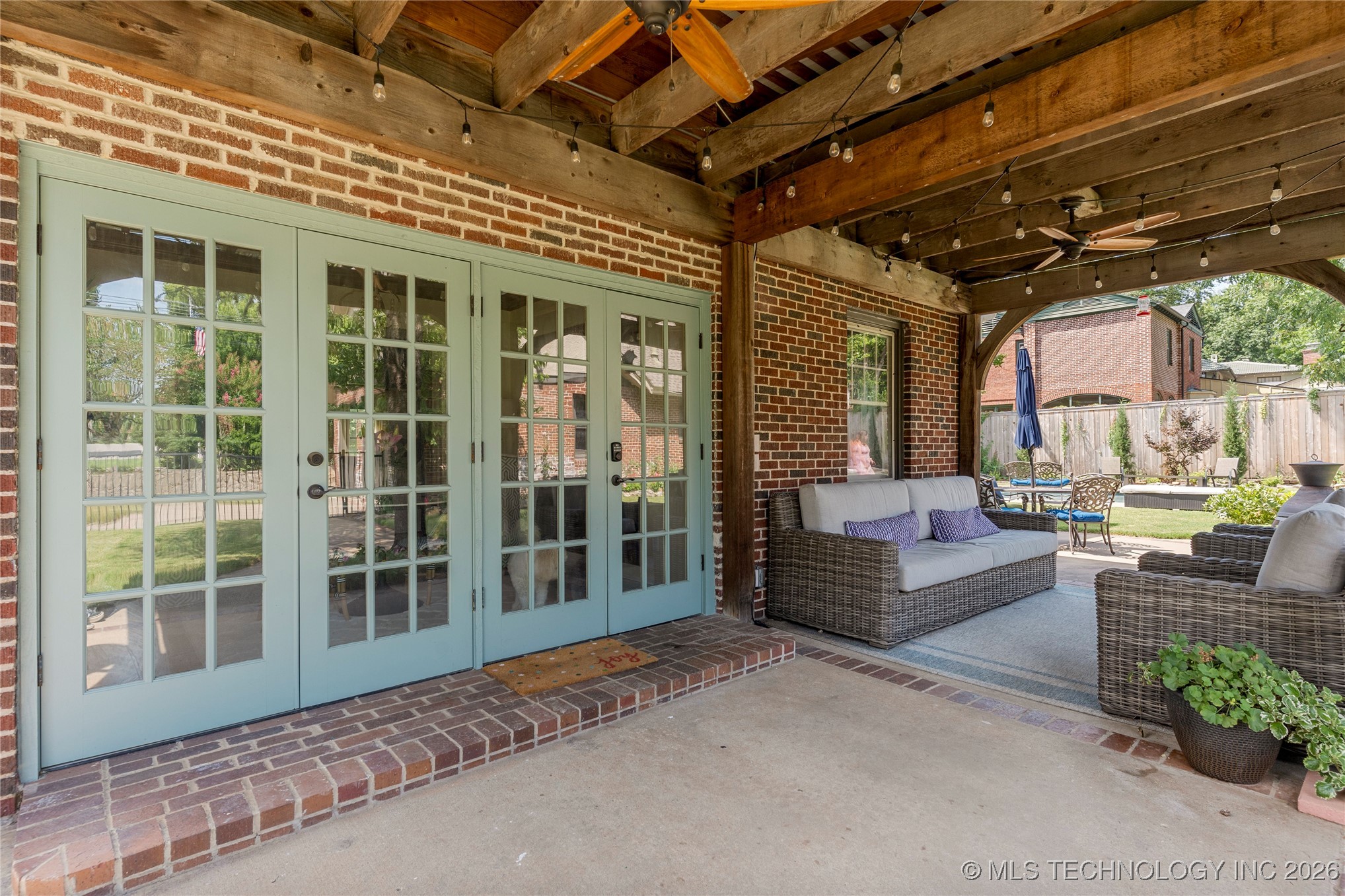 2261 S Terwilleger Boulevard